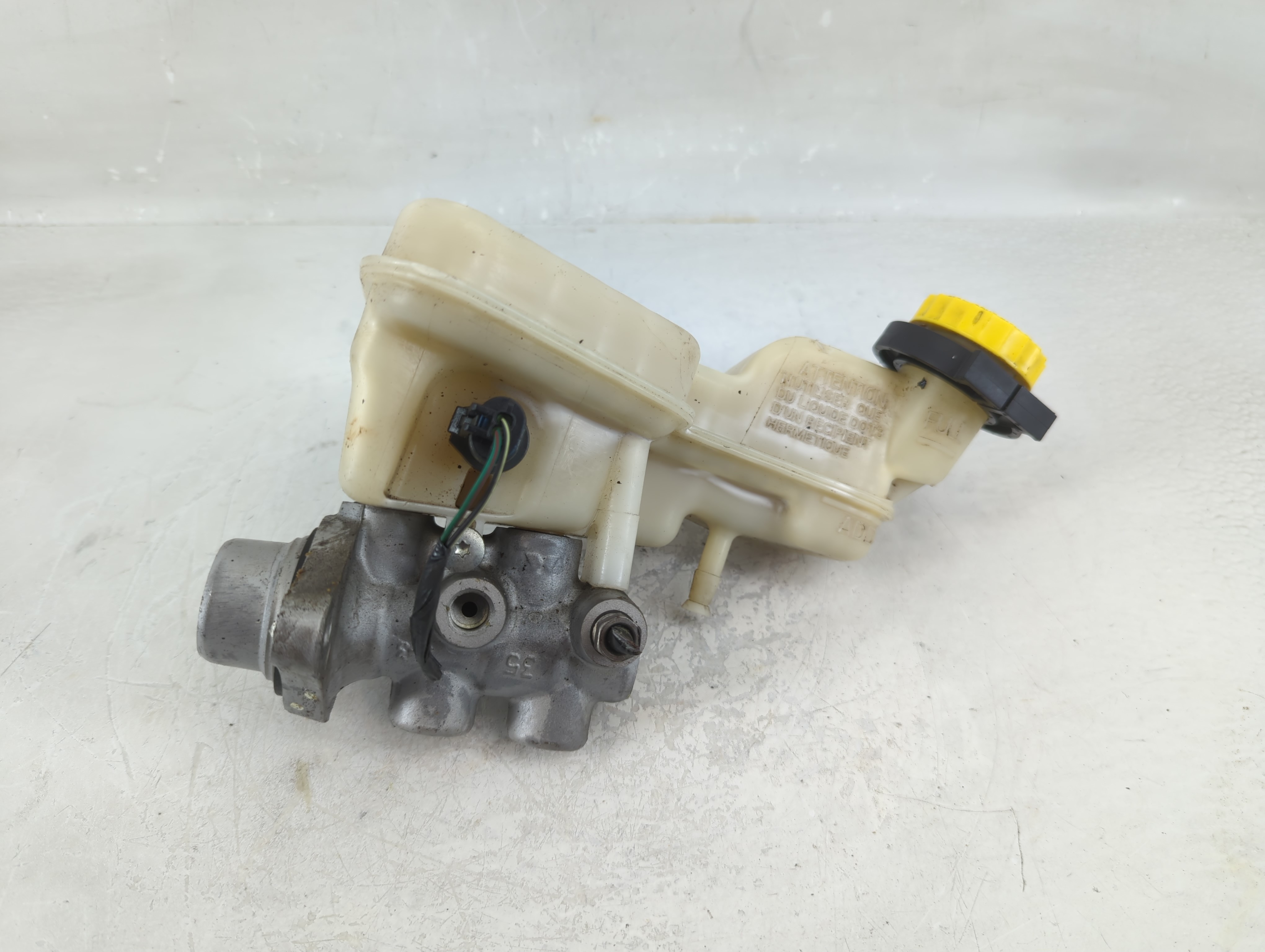 Jeep Compass Brake Master Cylinder 1206996 - Oemusedautoparts1.com