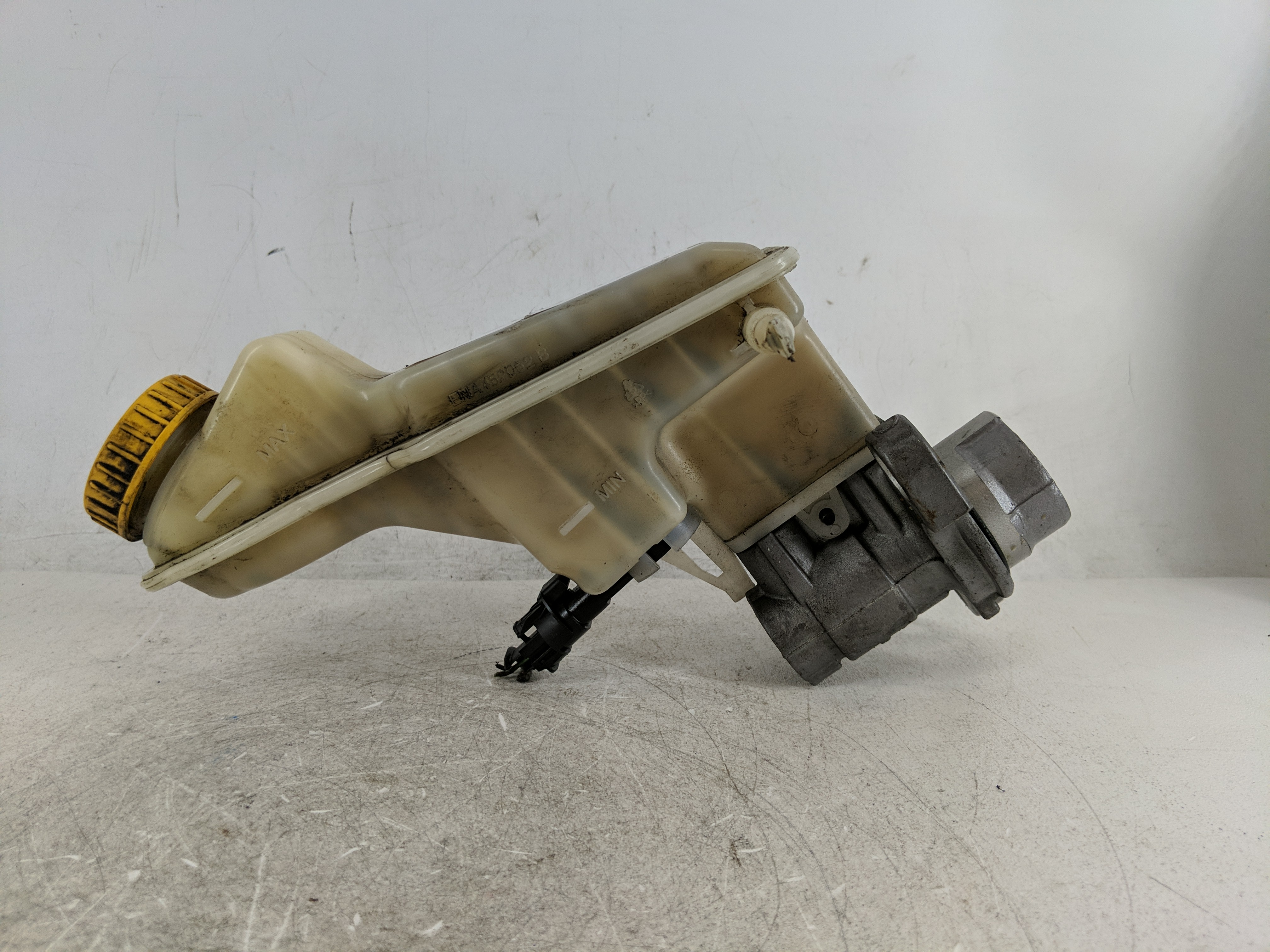 2013-2021 Chevrolet Trax Brake Master Cylinder 1207003 - Oemusedautoparts1.com