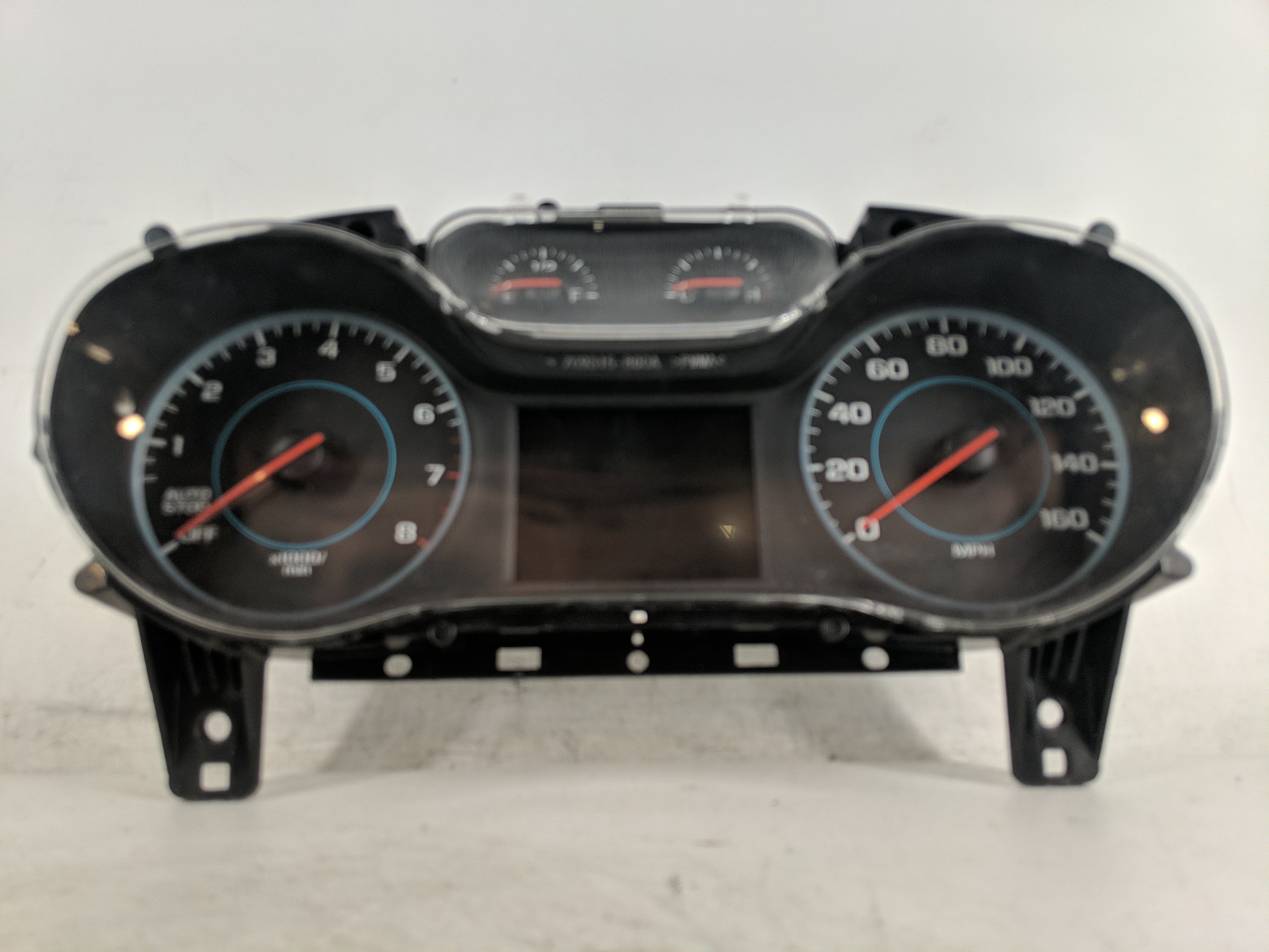 2017-2018 Chevrolet Cruze Speedometer Instrument Cluster Gauges 39084636 1207055 - Oemusedautoparts1.com