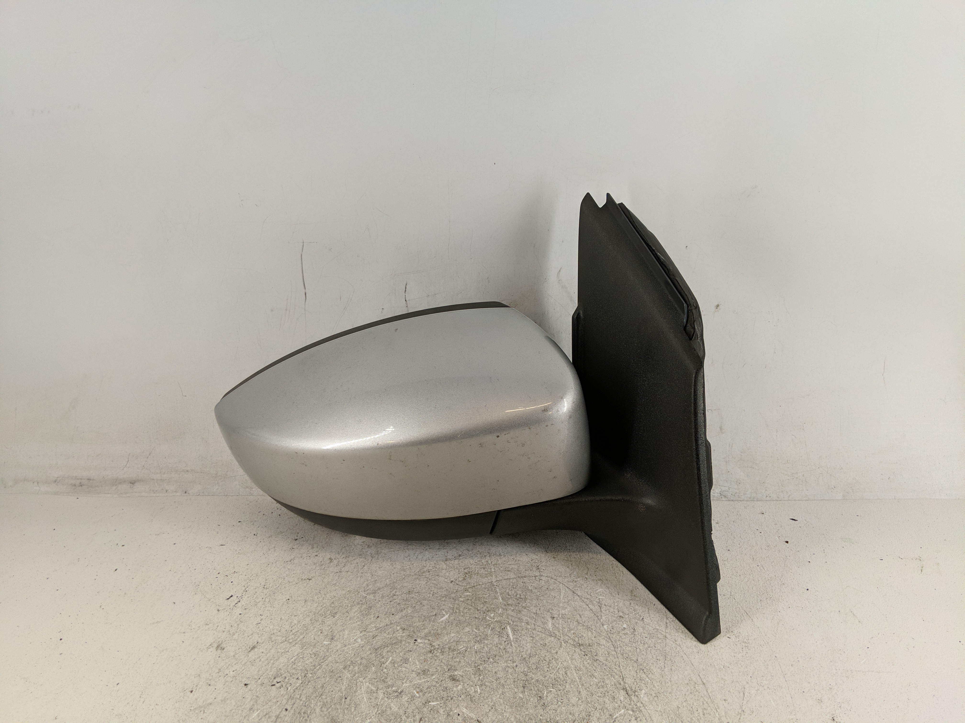 2013-2016 Ford Escape Passenger Right Side View Power Door Mirror Silver 1207166 - Oemusedautoparts1.com