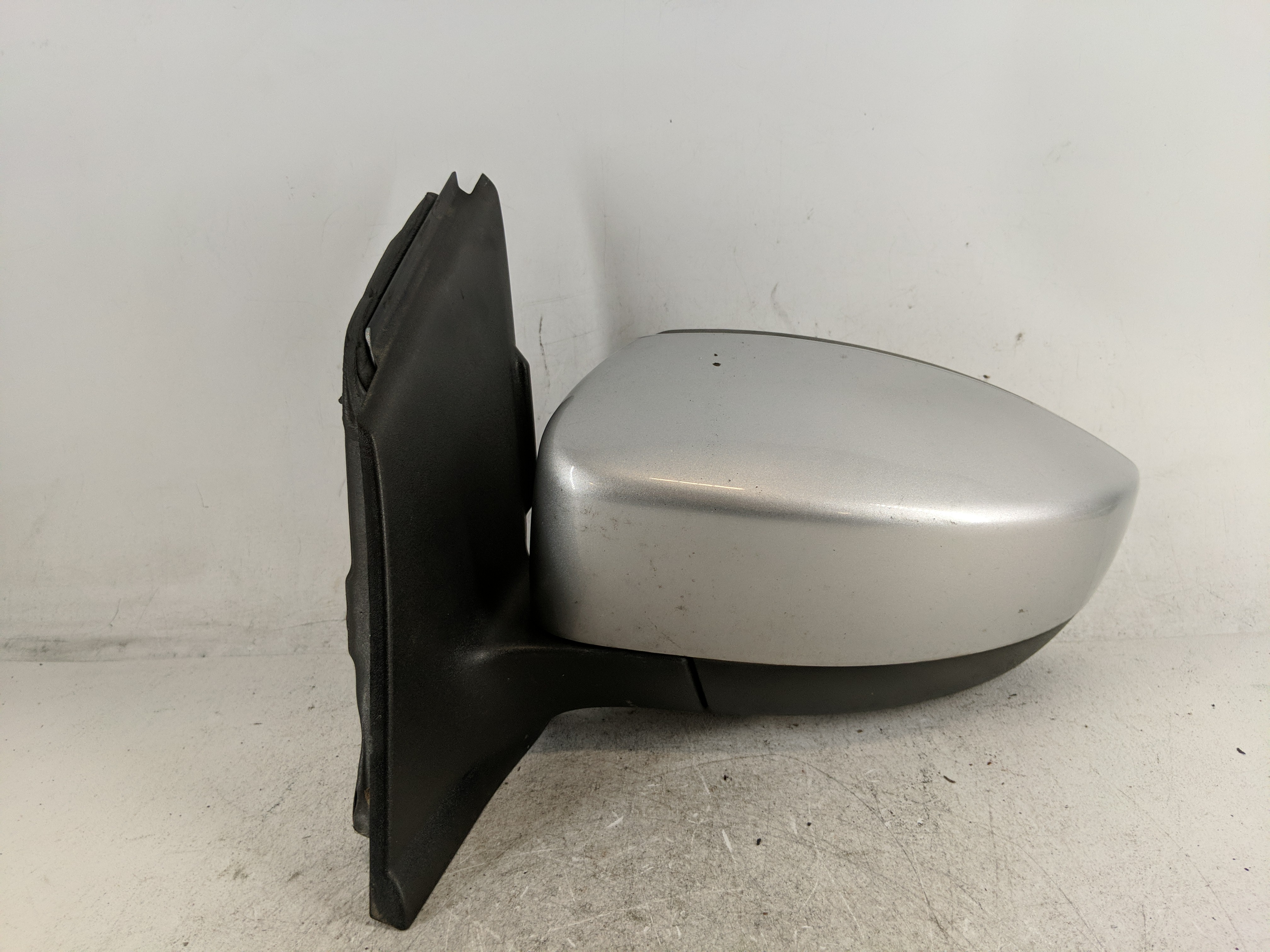 2013-2016 Ford Escape Driver Left Side View Power Door Mirror Silver 1207179 - Oemusedautoparts1.com