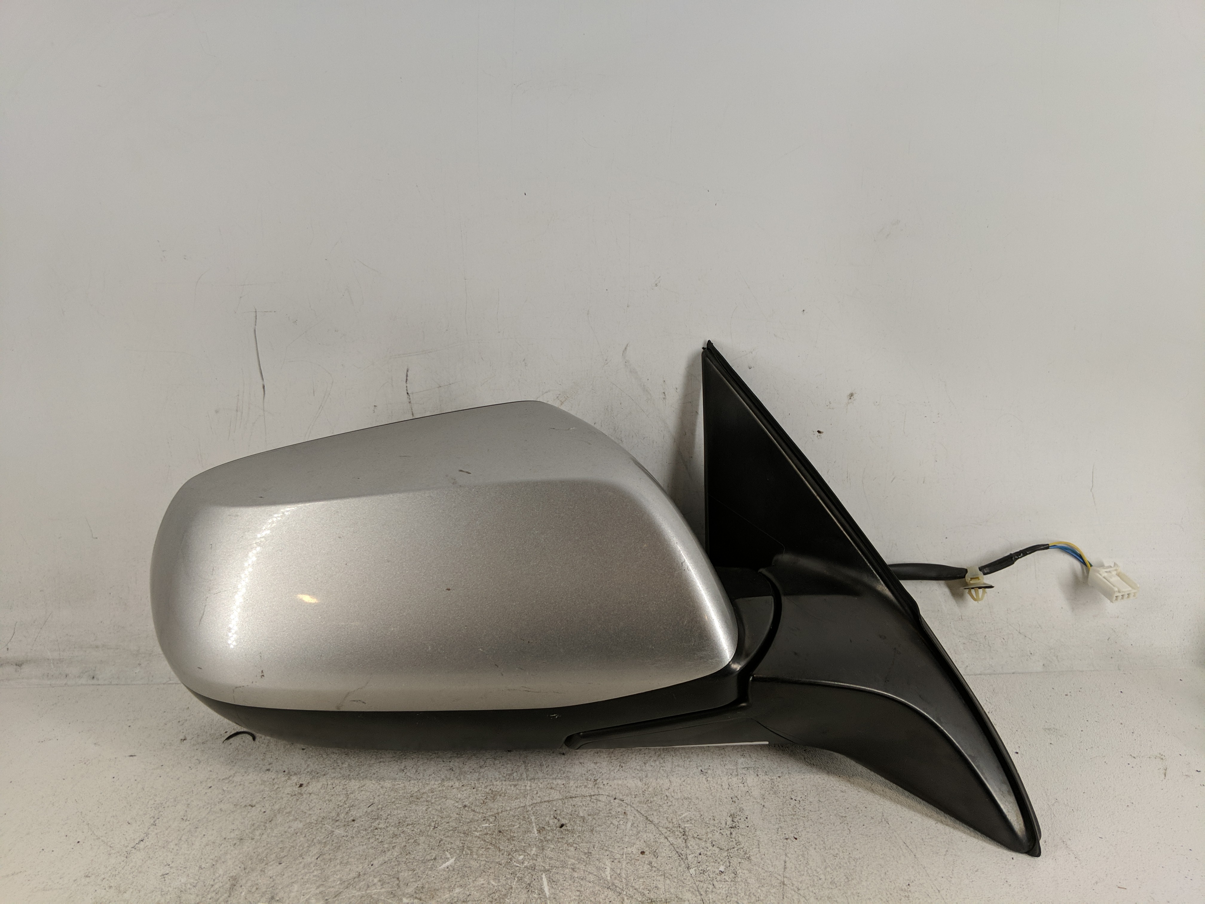 2016 Honda Hr-v Passenger Right Side View Power Door Mirror Silver 1207181 - Oemusedautoparts1.com