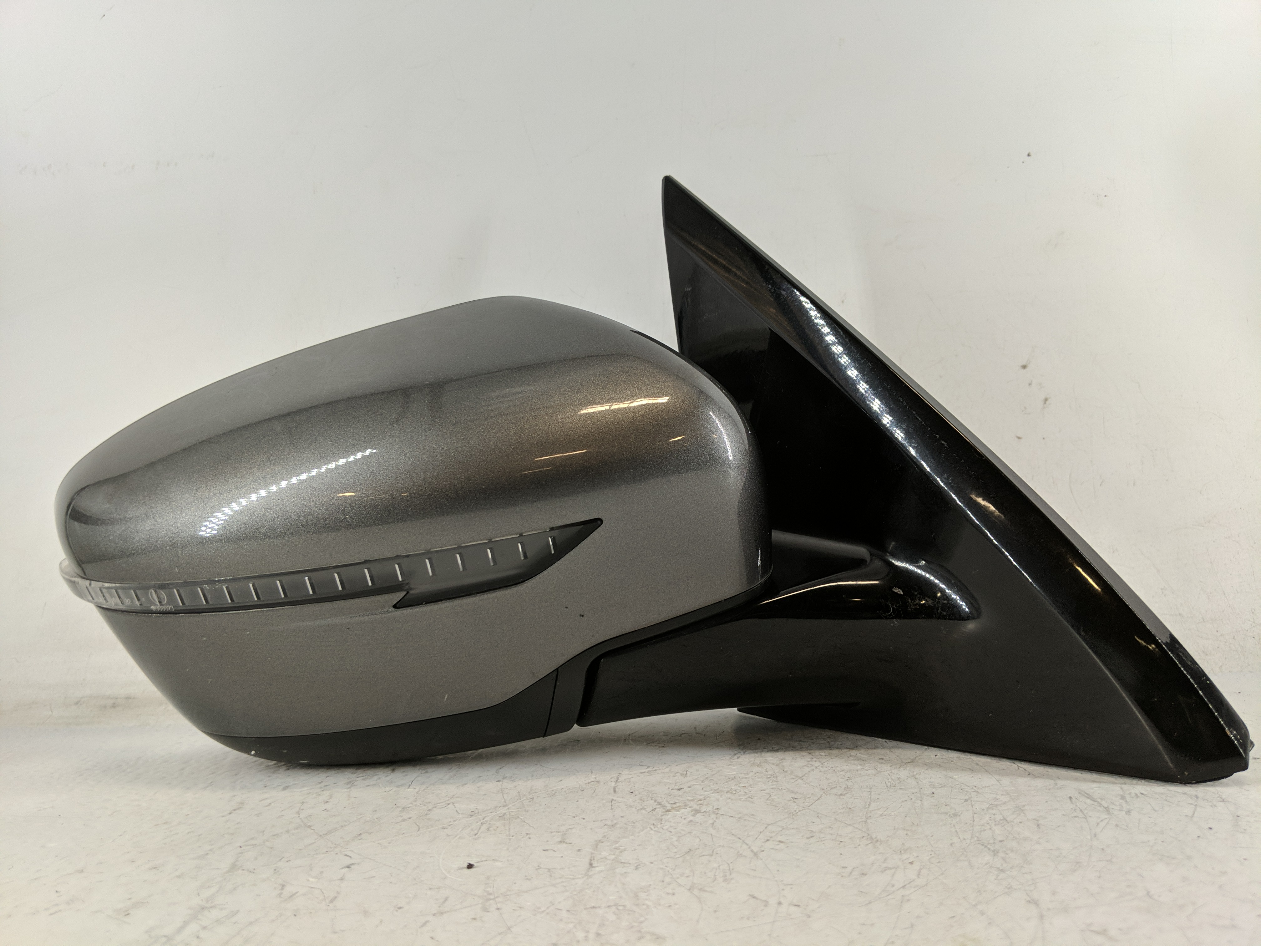 2018-2020 Nissan Pathfinder Passenger Right Side View Power Door Mirror 1207193 - Oemusedautoparts1.com