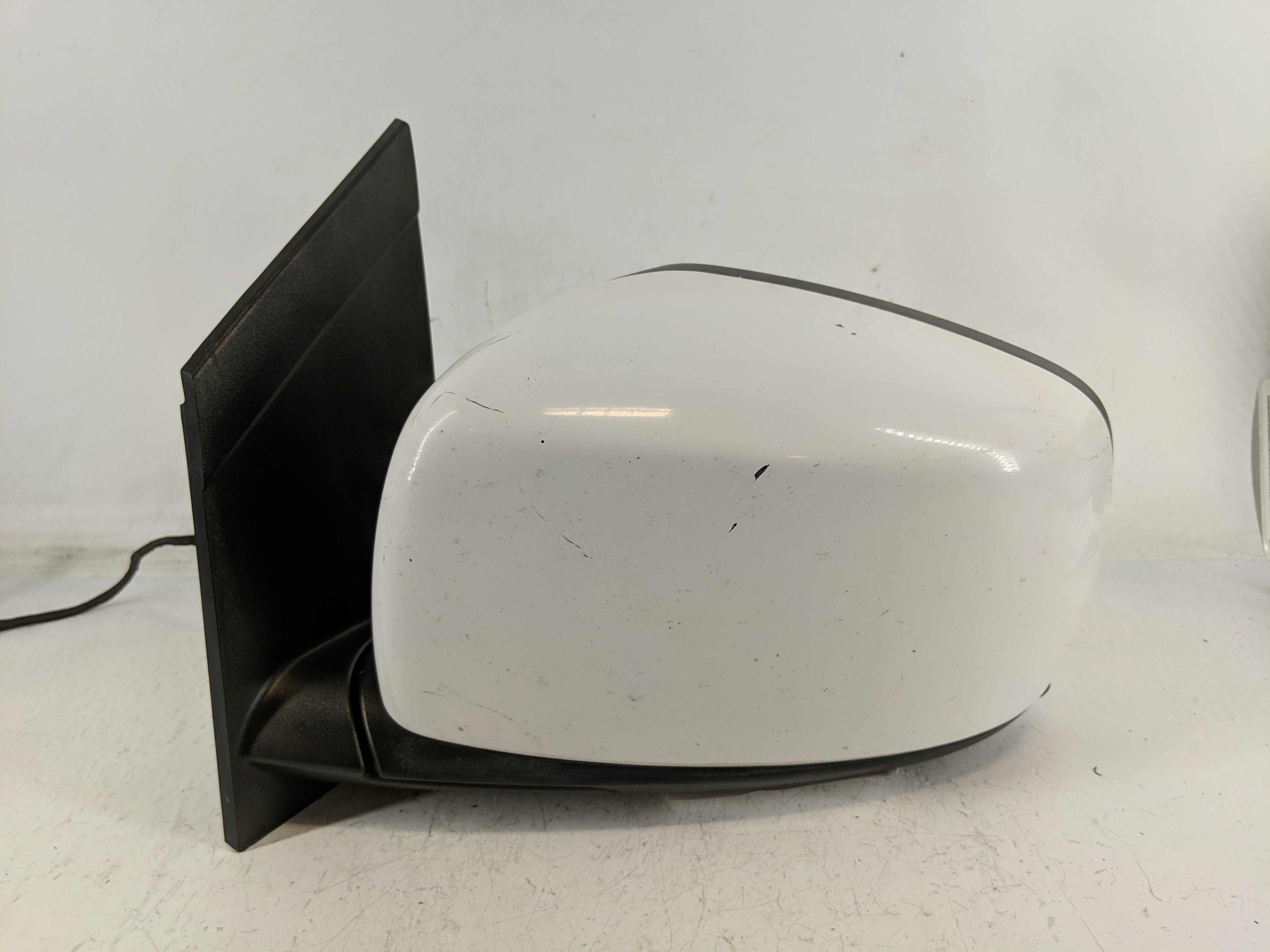 Dodge Caravan Driver Left Side View Power Door Mirror White 1207196 - Oemusedautoparts1.com