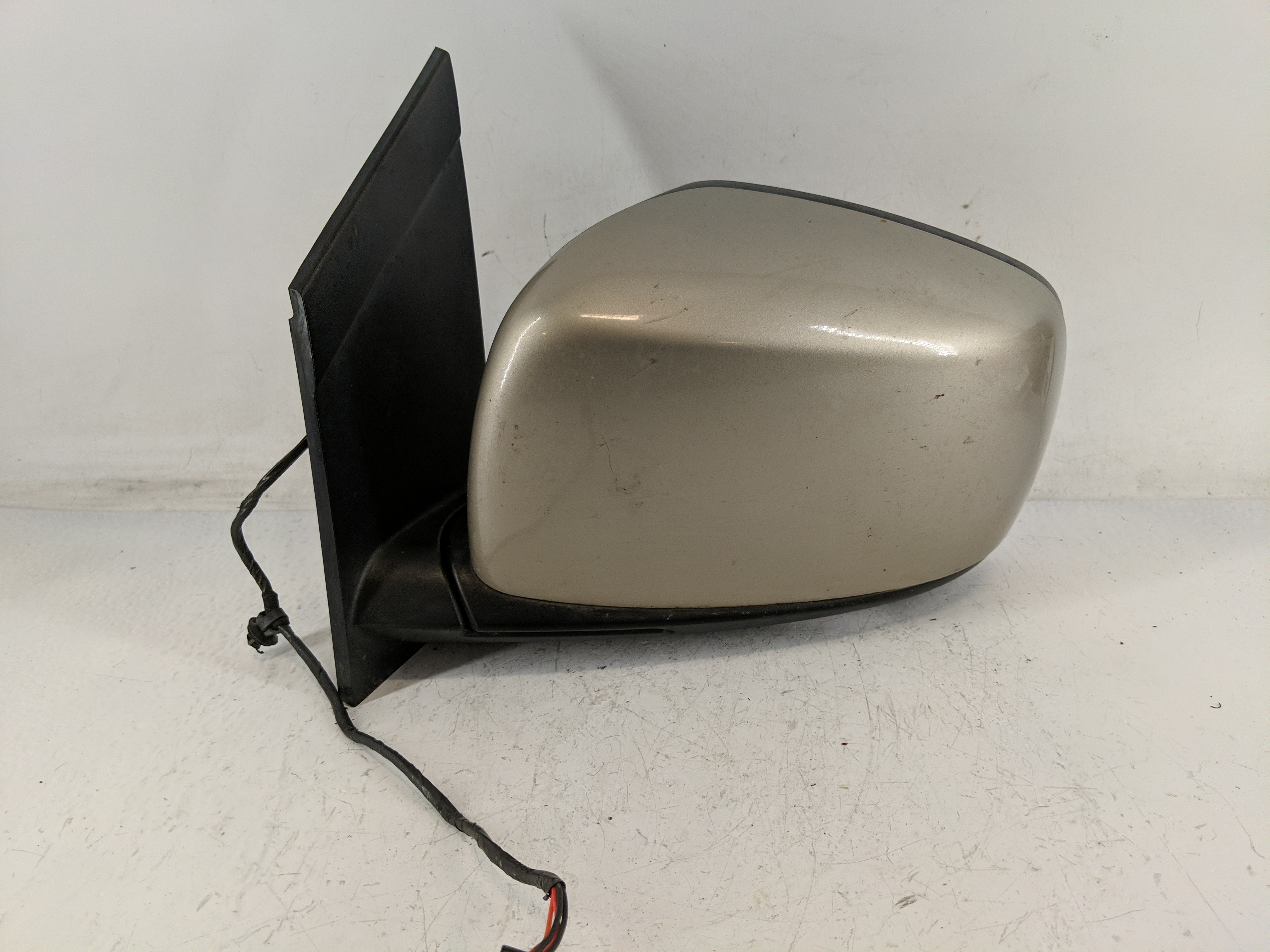 2008 Chrysler Town & Country Driver Left Side View Power Door Mirror 1207210 - Oemusedautoparts1.com