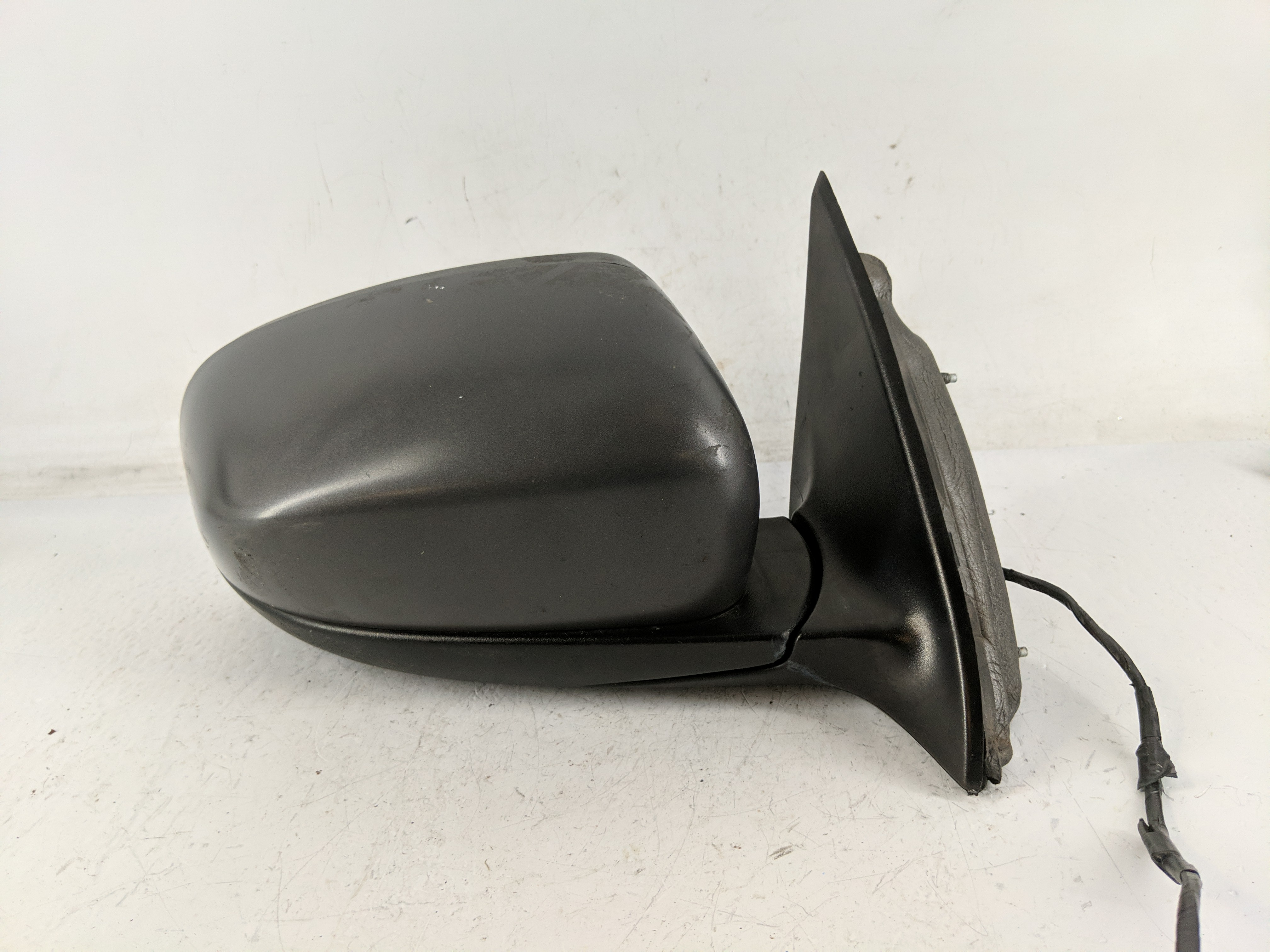 2014-2021 Jeep Cherokee Passenger Right Side View Power Door Mirror Gray 1207218 - Oemusedautoparts1.com