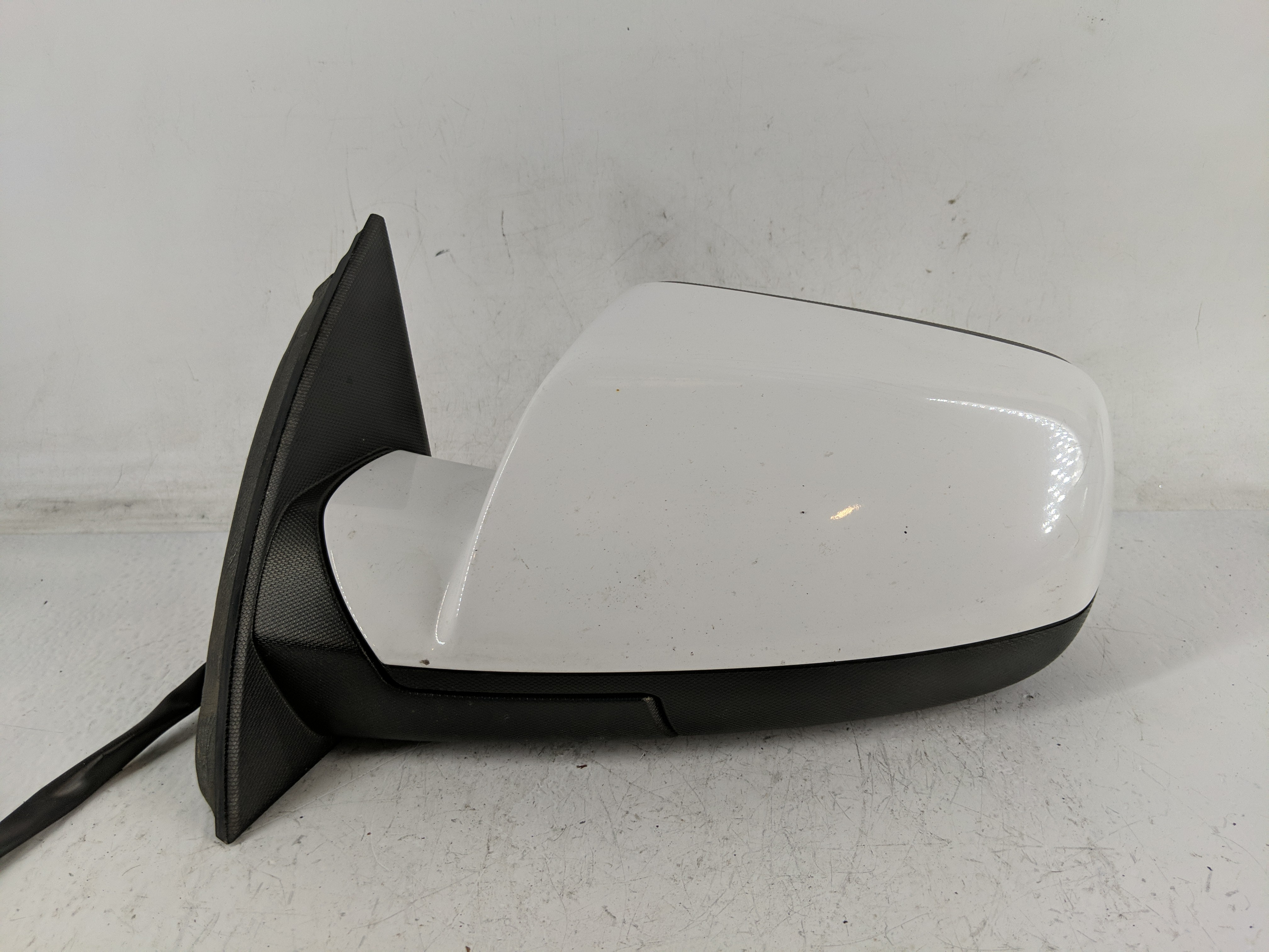 2015-2017 Chevrolet Equinox Driver Left Side View Power Door Mirror 1207220 - Oemusedautoparts1.com