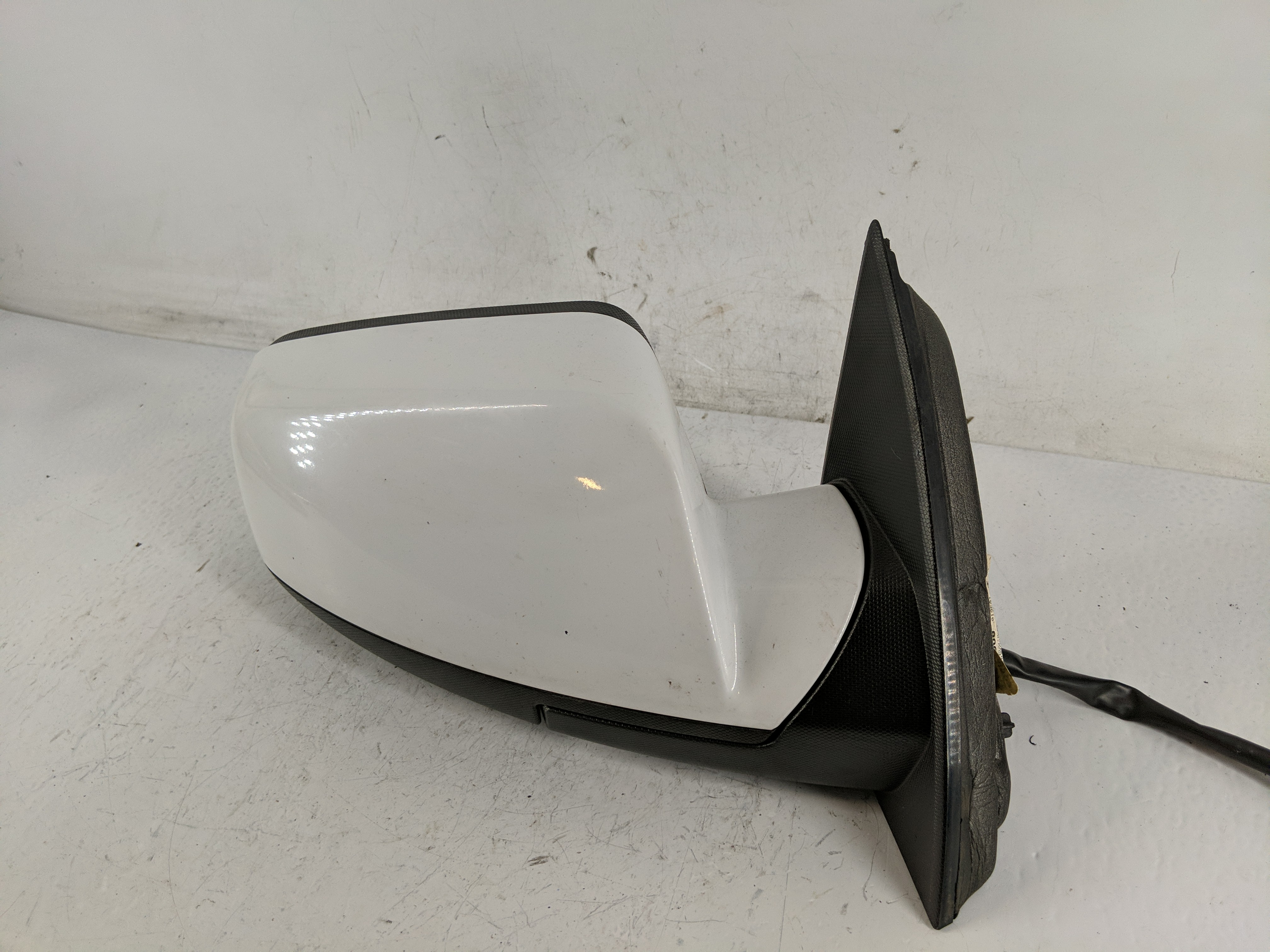 2015-2017 Chevrolet Equinox Passenger Right Side View Power Door Mirror 1207223 - Oemusedautoparts1.com