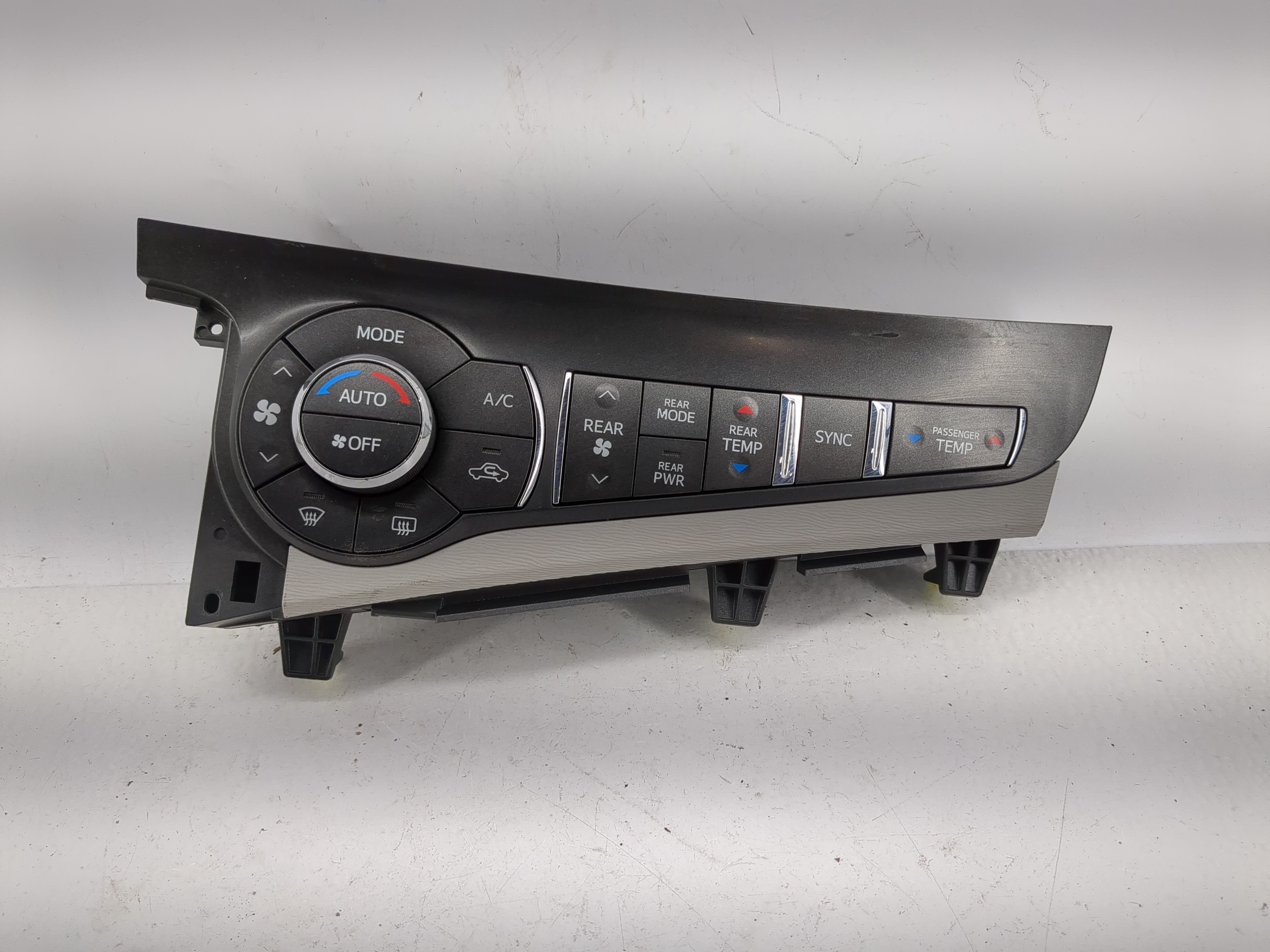 2011-2014 Toyota Sienna Ac Heater Roof Climate Control 55900-08150-b0 1207259 - Oemusedautoparts1.com