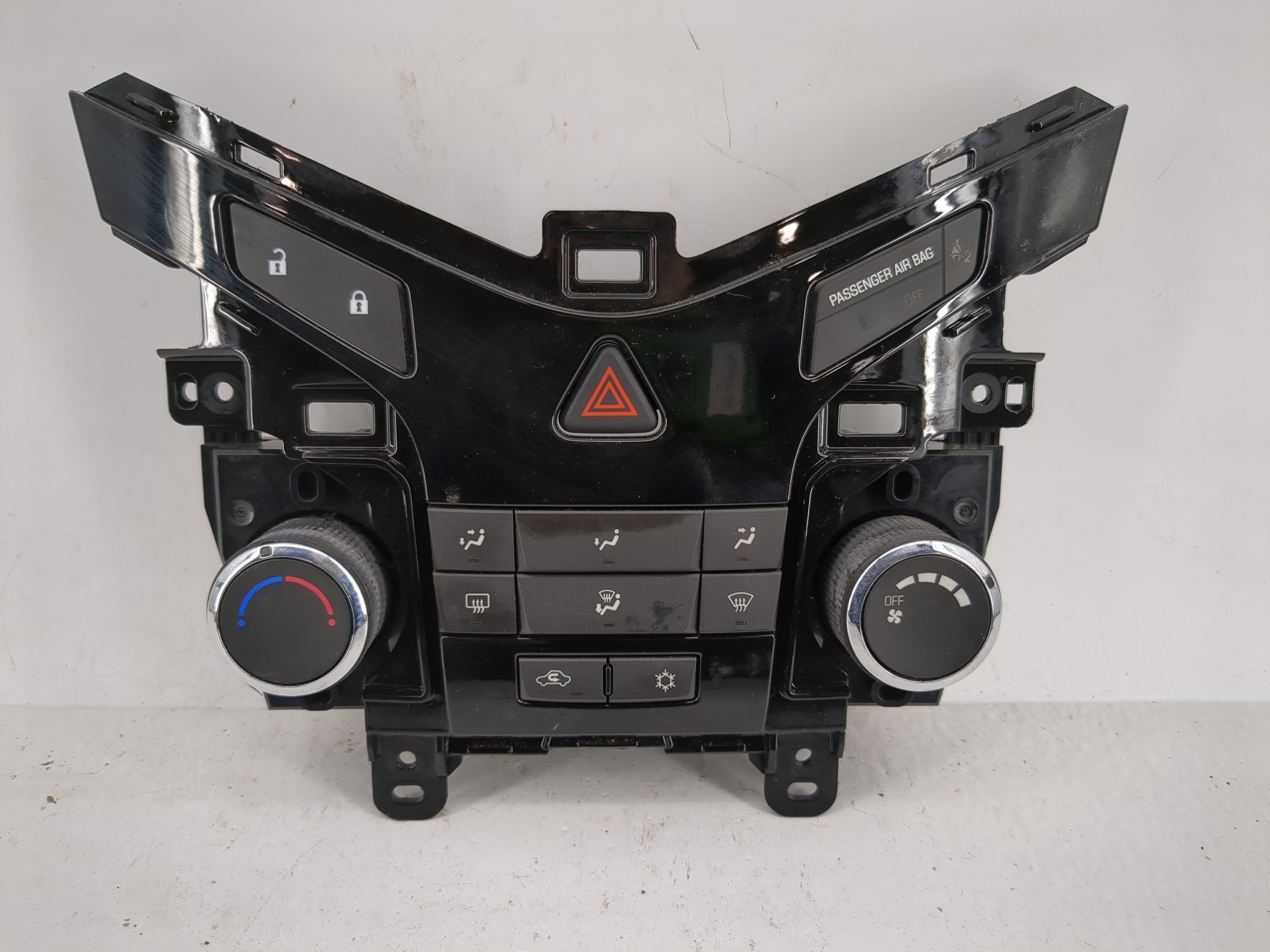 2011-2012 Chevrolet Cruze Ac Heater Roof Climate Control 95017054 1207263 - Oemusedautoparts1.com