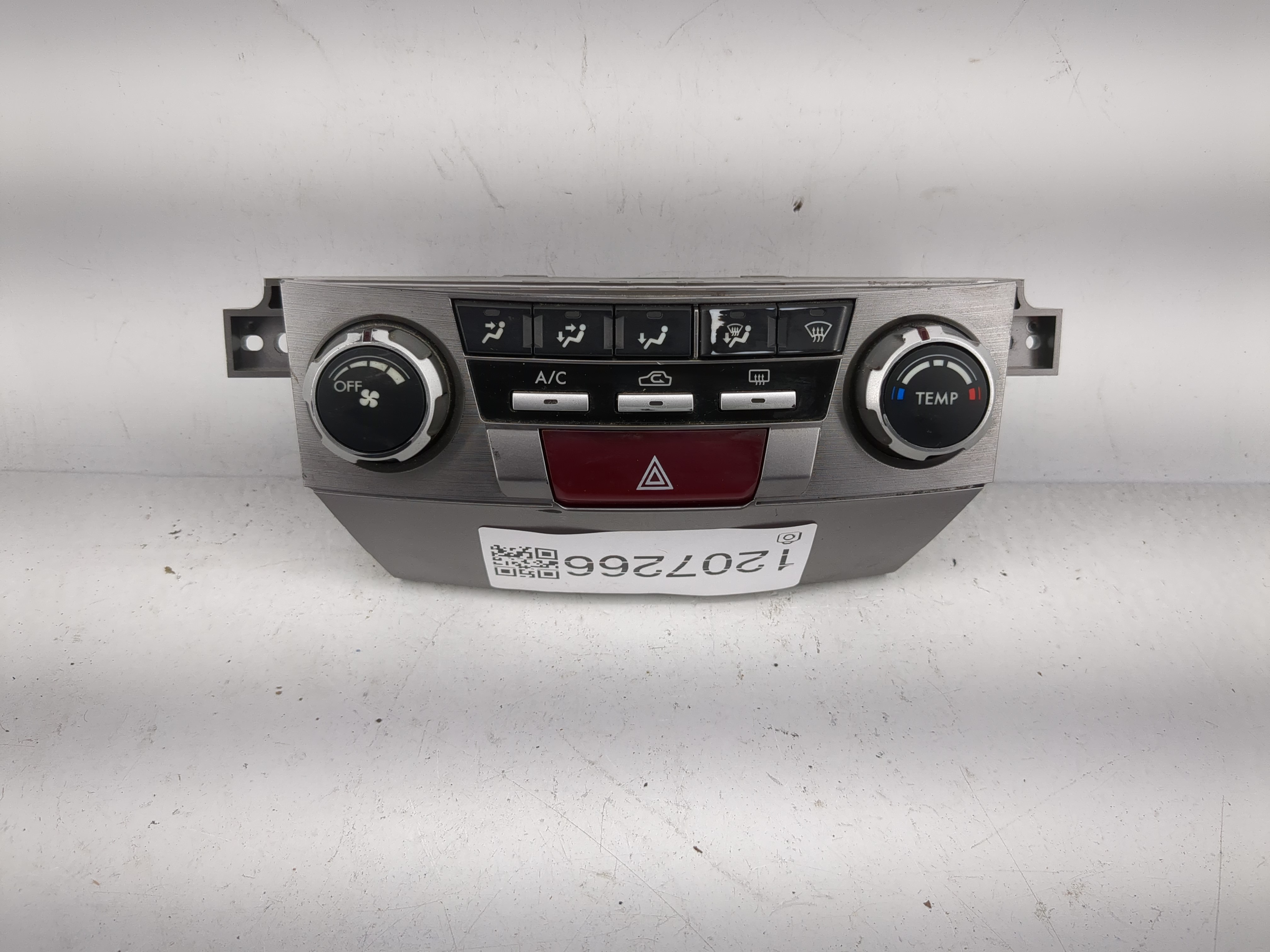 2010-2014 Subaru Legacy Ac Heater Roof Climate Control 72311aj08a 1207266 - Oemusedautoparts1.com