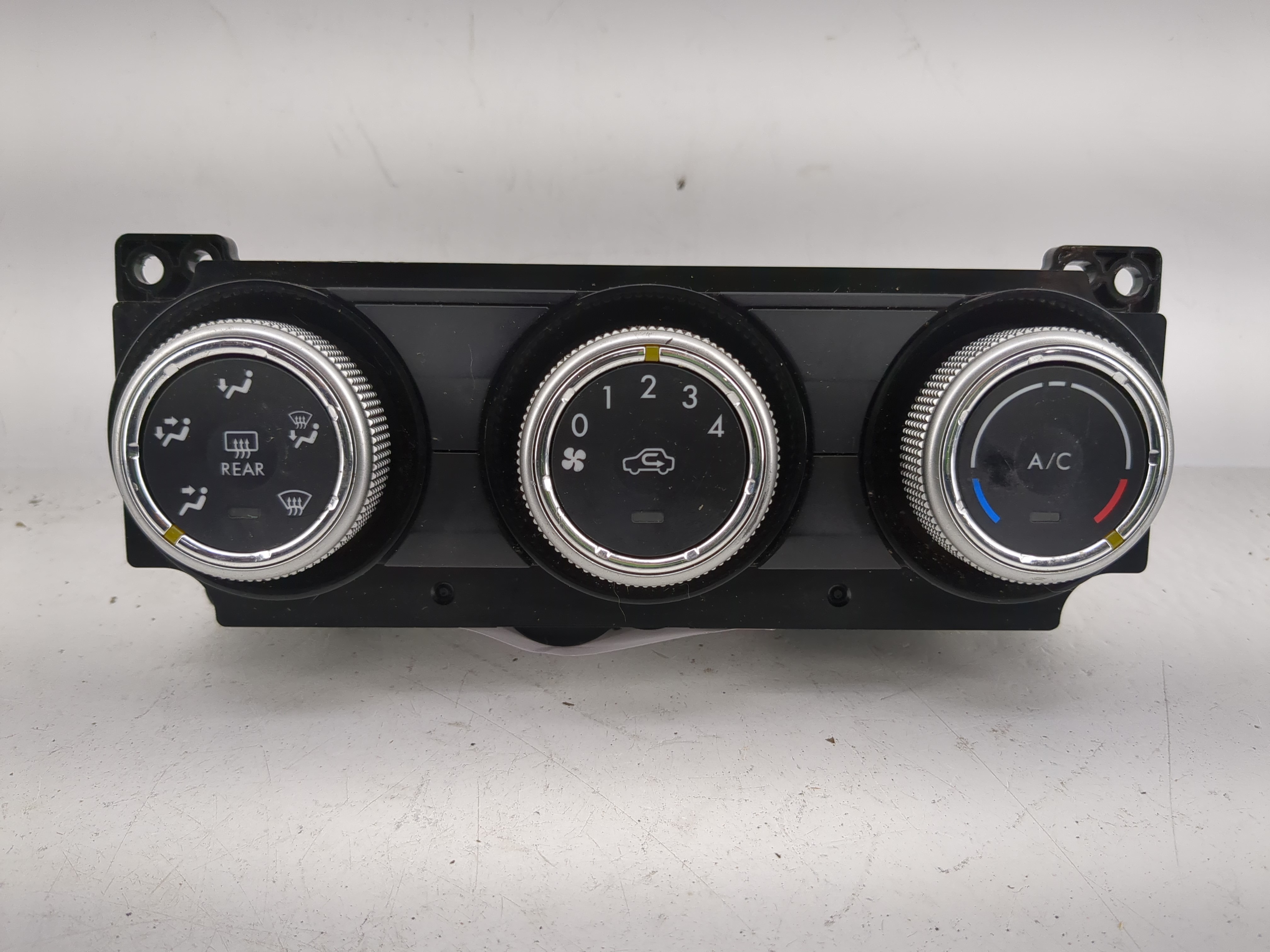 2017 Subaru Forester Ac Heater Roof Climate Control 72311sg300 1207268 - Oemusedautoparts1.com