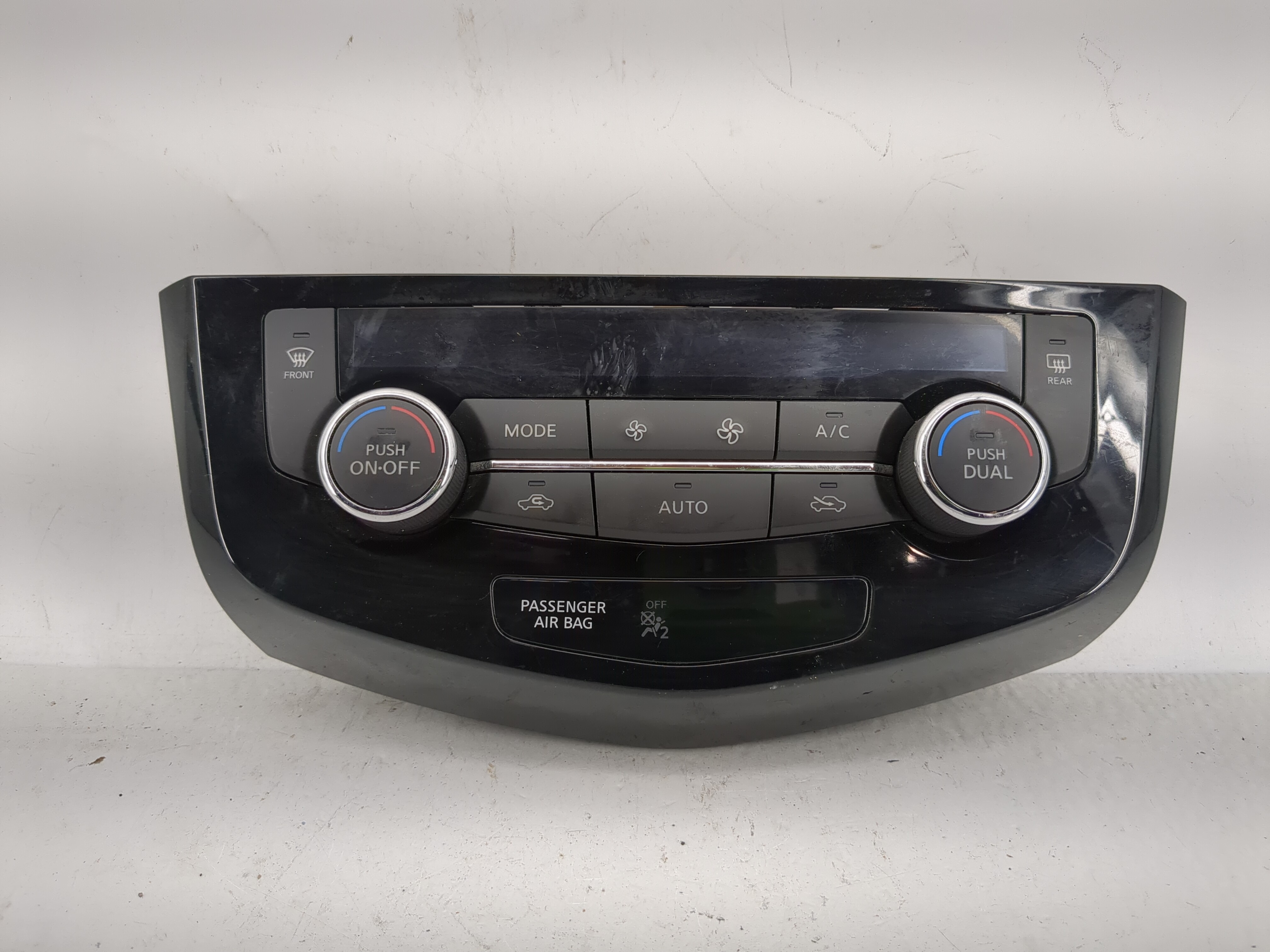 2017-2020 Nissan Rogue Ac Heater Roof Climate Control 1207287 - Oemusedautoparts1.com