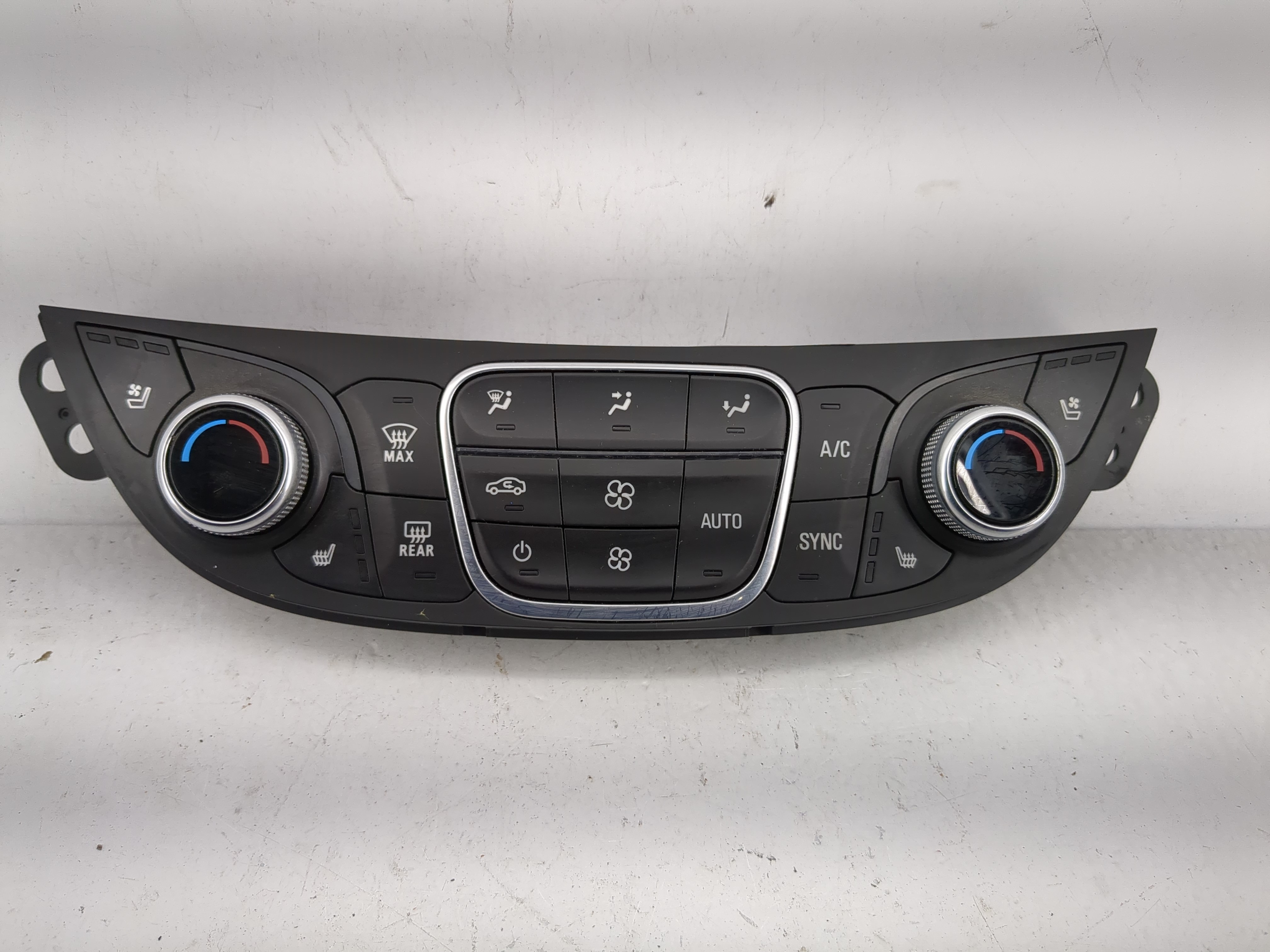 2018-2021 Chevrolet Malibu Ac Heater Roof Climate Control 84684289 1207298 - Oemusedautoparts1.com