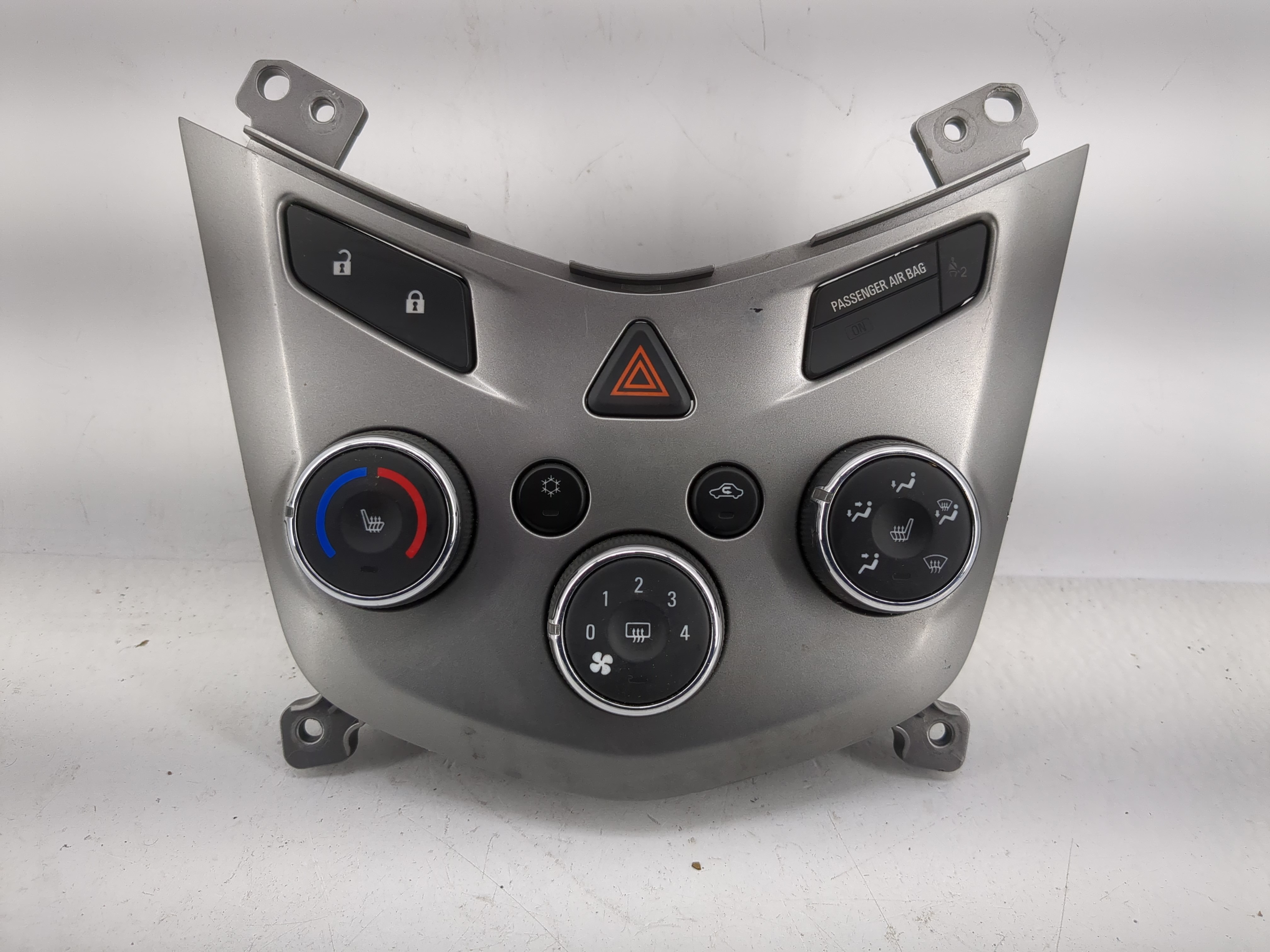 2017-2019 Chevrolet Sonic Ac Heater Roof Climate Control 4252 1801 1207304 - Oemusedautoparts1.com
