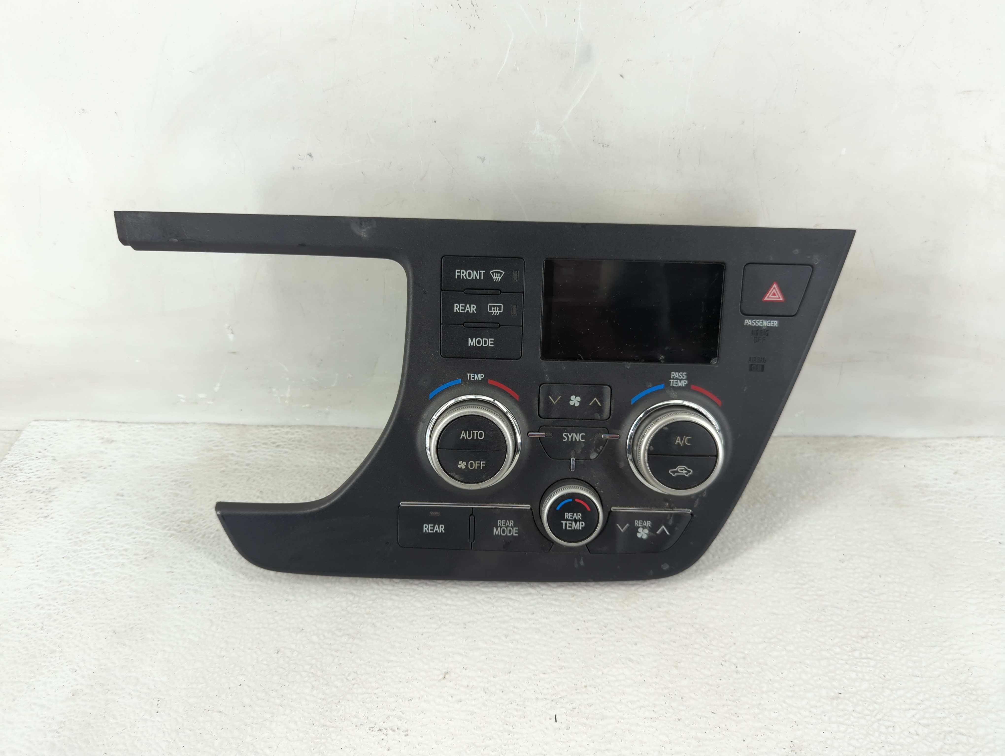 2015-2017 Toyota Sienna Ac Heater Roof Climate Control 55412-08060 1207308 - Oemusedautoparts1.com
