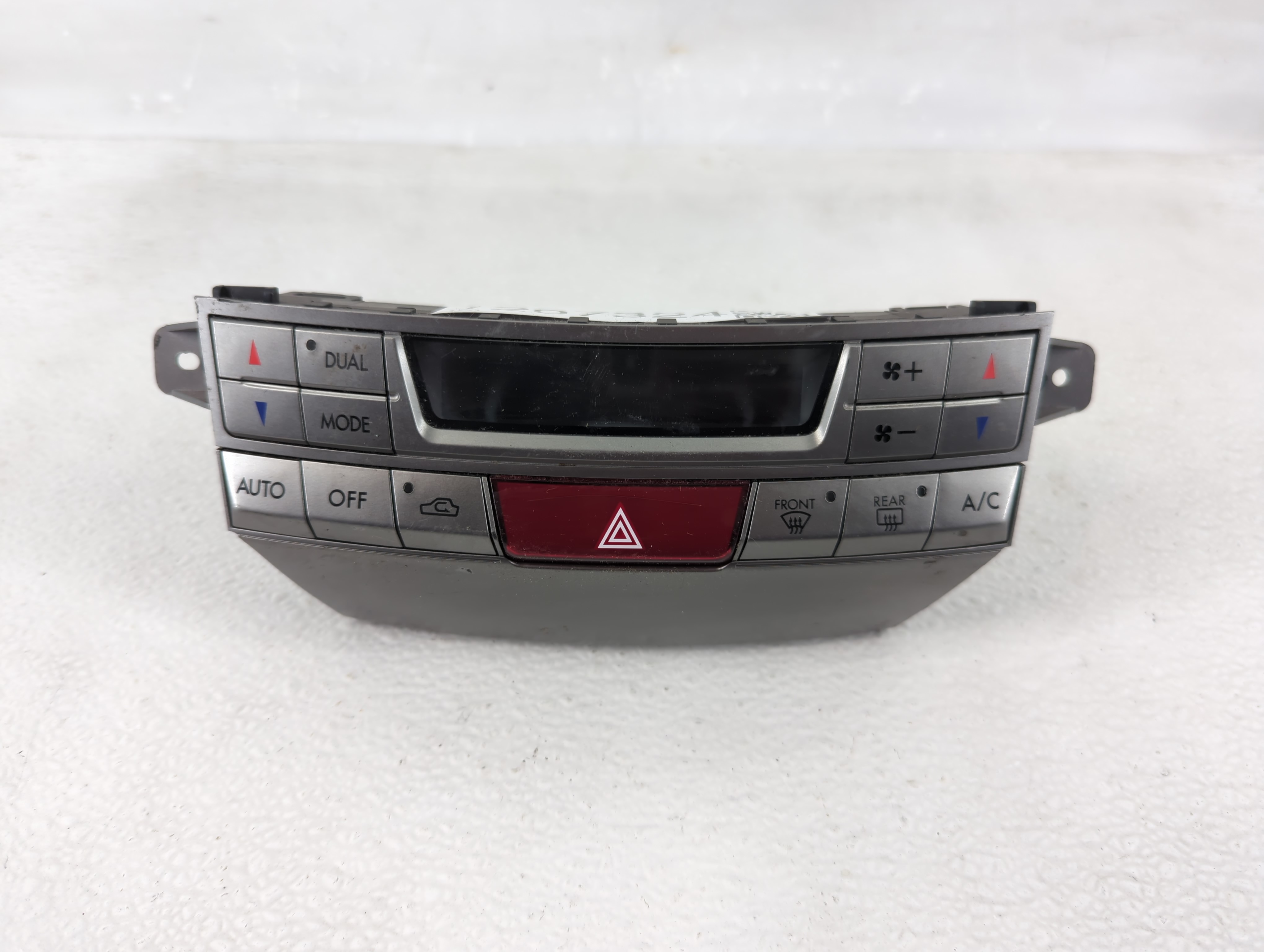 2010-2014 Subaru Legacy Ac Heater Roof Climate Control A2c3160350000 1207324 - Oemusedautoparts1.com