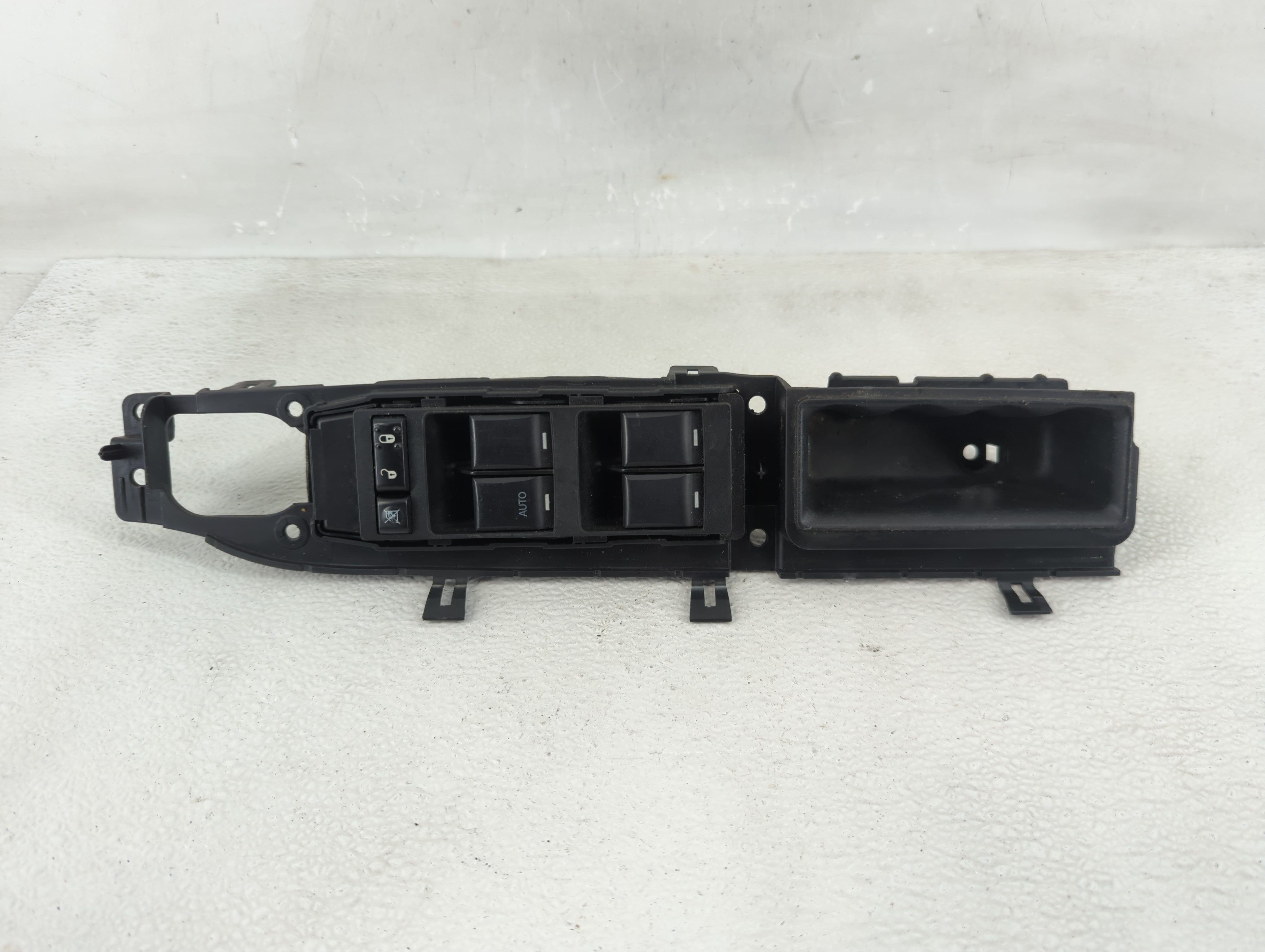 Jeep Compass Driver Left Door Master Power Window Switch 1207383 - Oemusedautoparts1.com