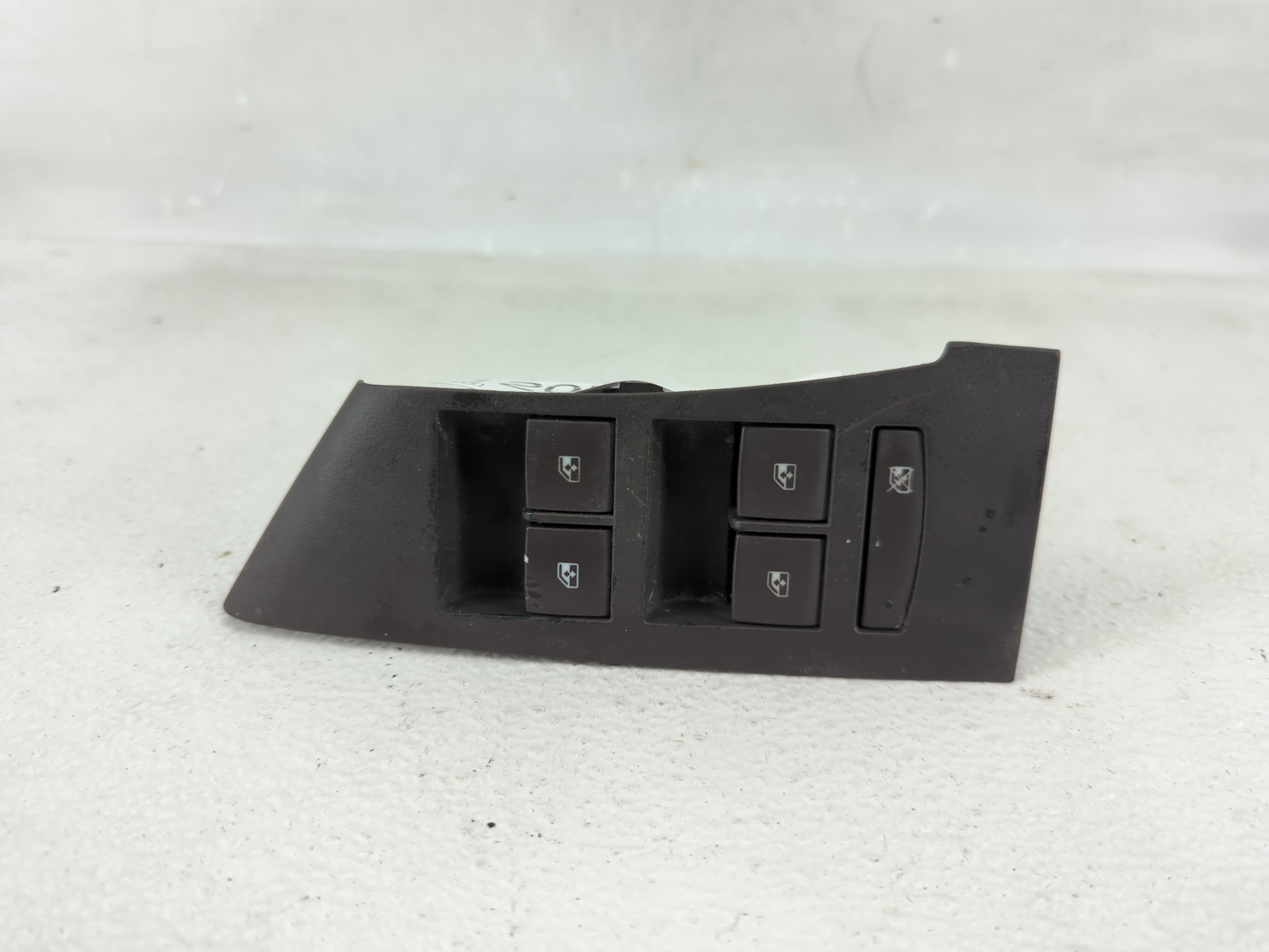 2015-2017 Buick Verano Driver Left Door Master Power Window Switch 1207405 - Oemusedautoparts1.com
