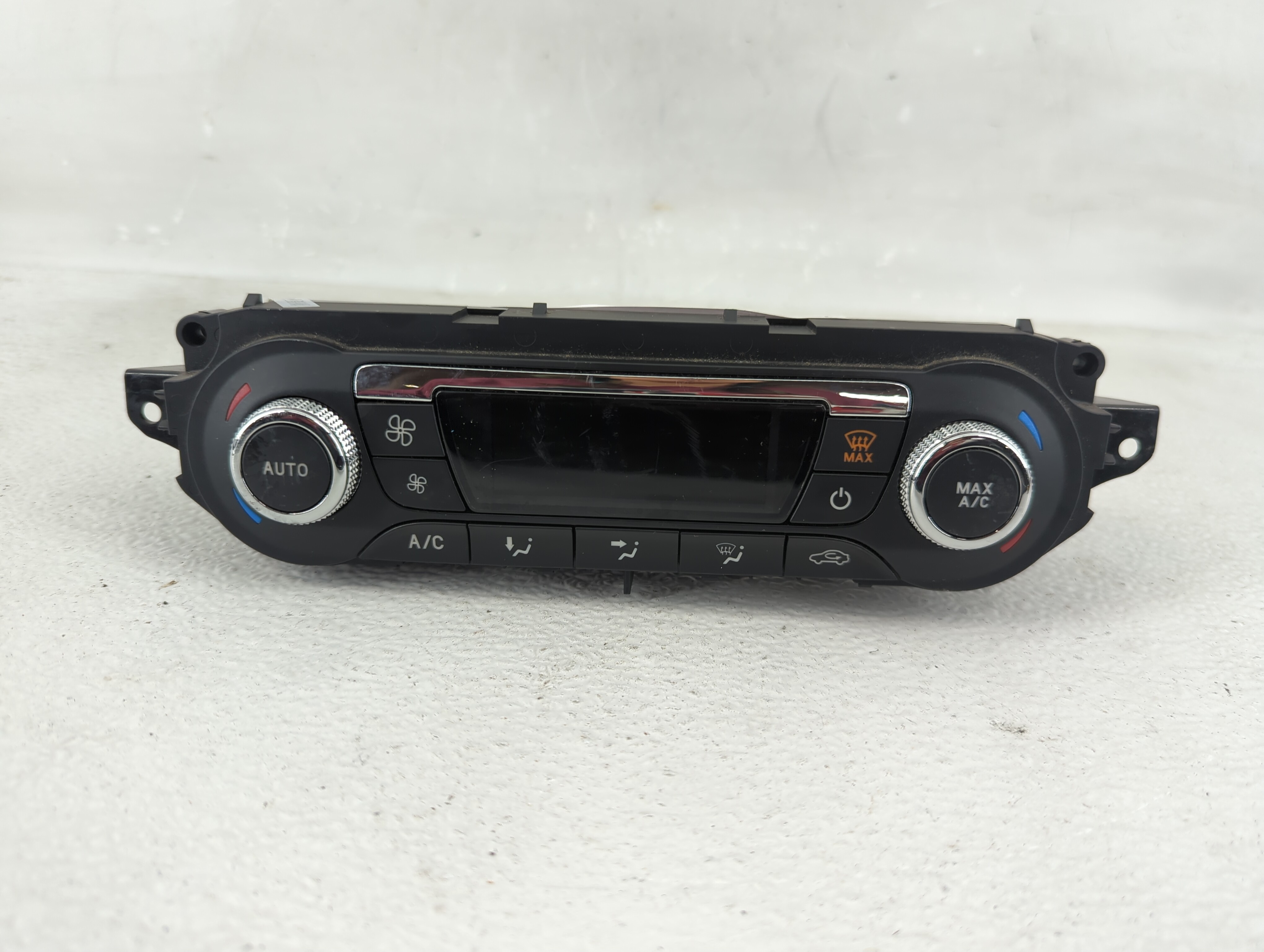 2015-2016 Ford Escape Ac Heater Roof Climate Control Cj5t-18c612-be 1207415 - Oemusedautoparts1.com