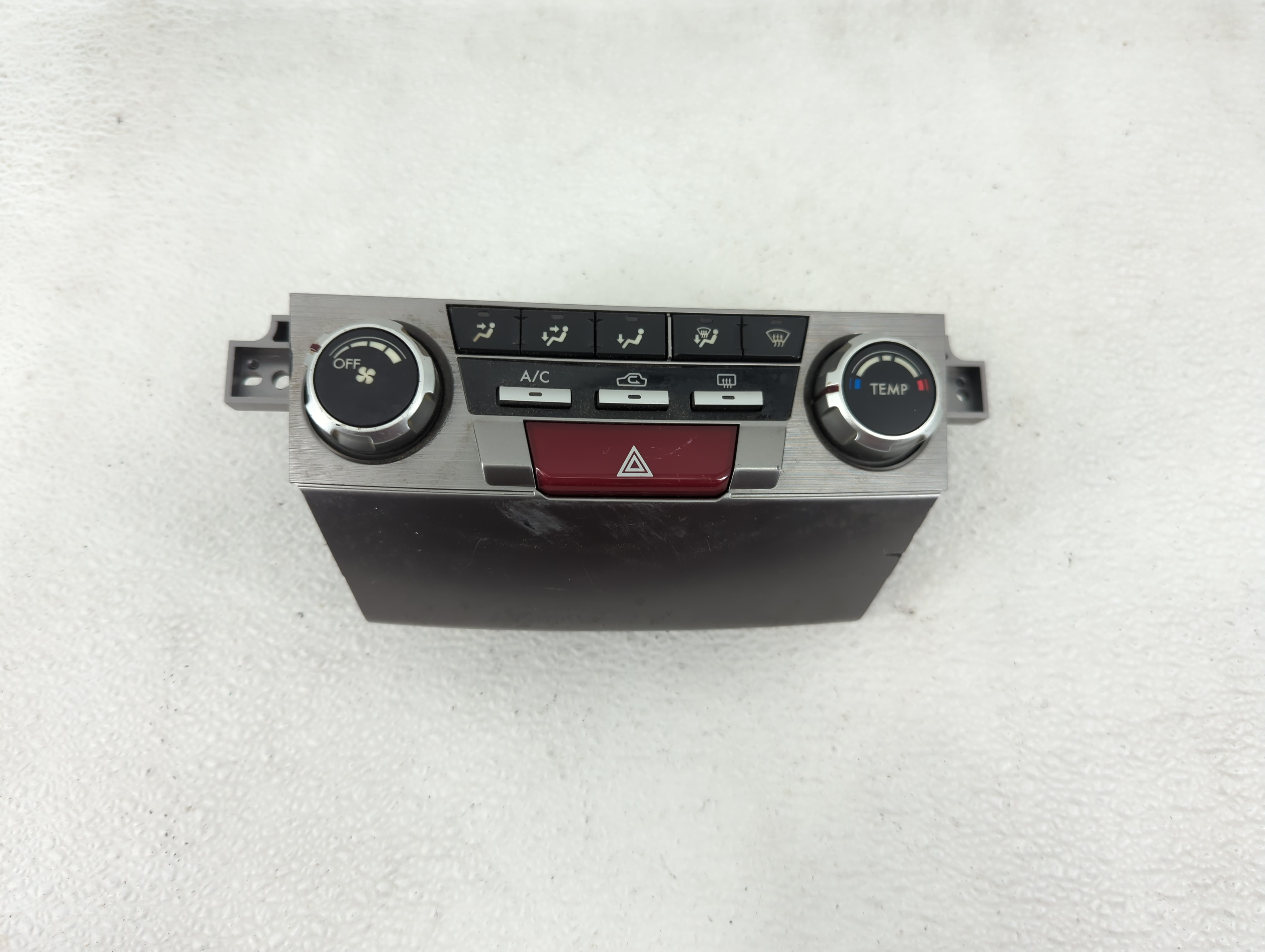 2010-2014 Subaru Legacy Ac Heater Roof Climate Control 72311aj08a 1207416 - Oemusedautoparts1.com