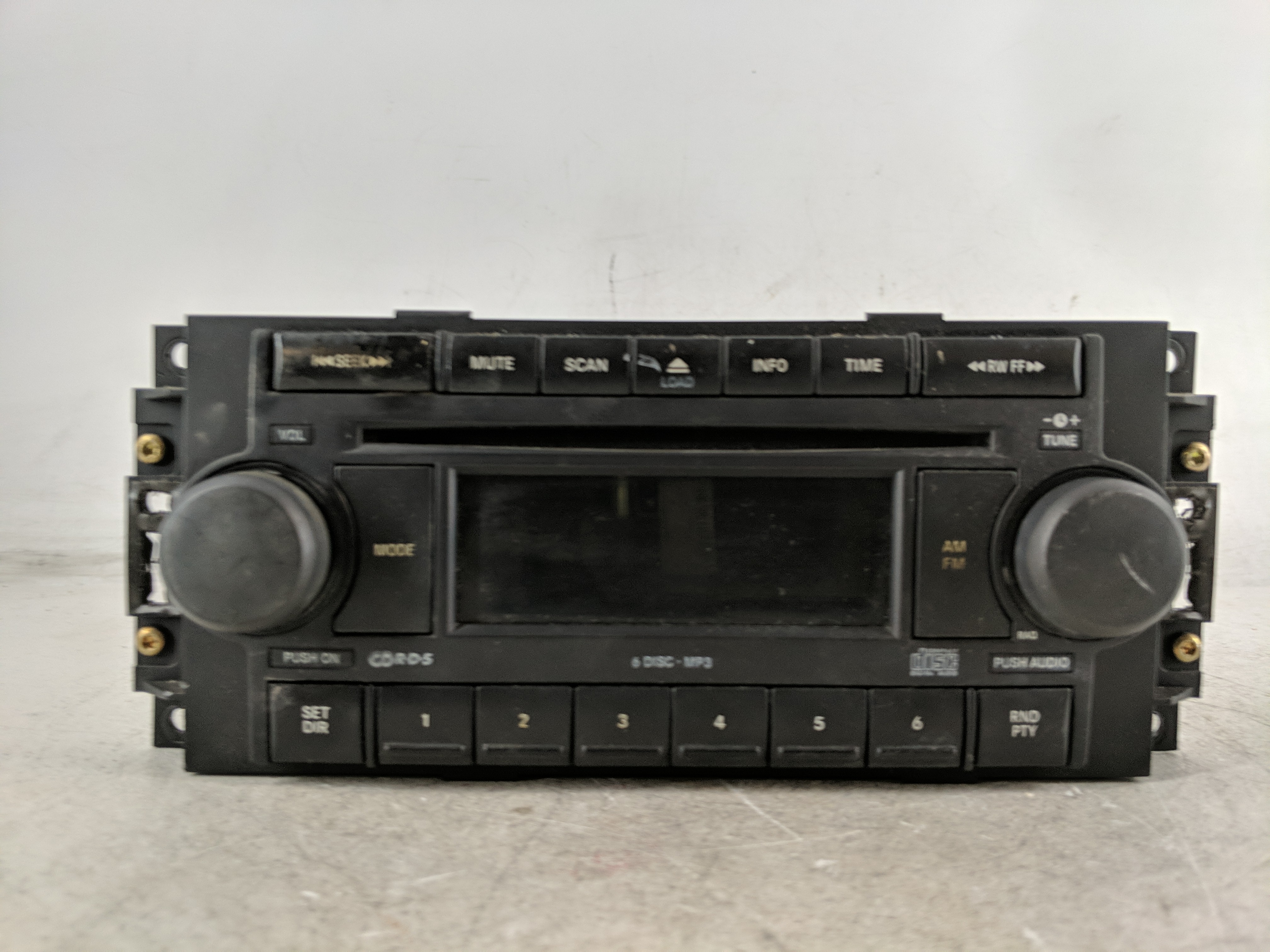 2007-2008 Jeep Compass Am Fm Cd Player Radio Receiver 1207441 - Oemusedautoparts1.com