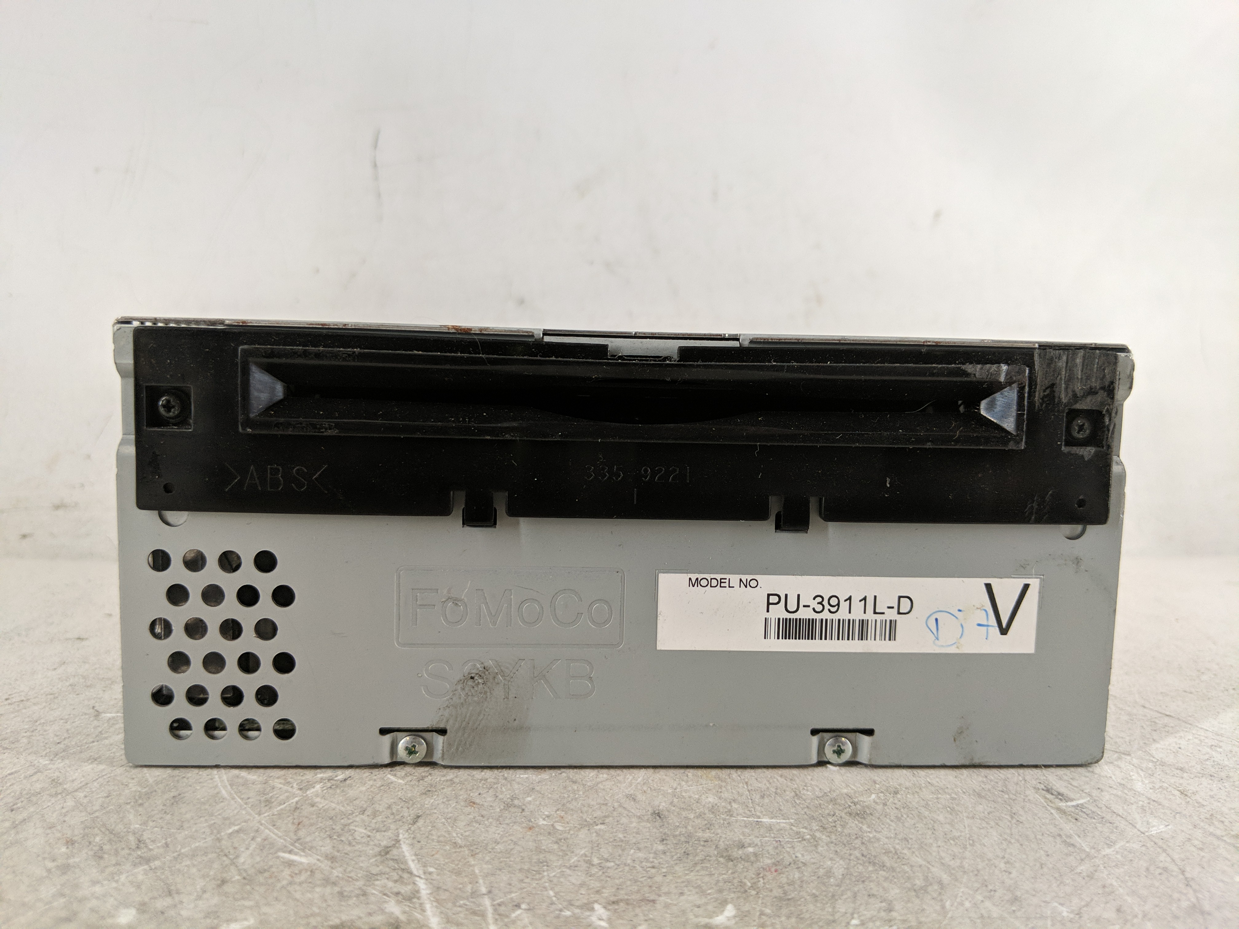2014-2015 Ford Explorer Am Fm Cd Player Radio Receiver 1207460 - Oemusedautoparts1.com