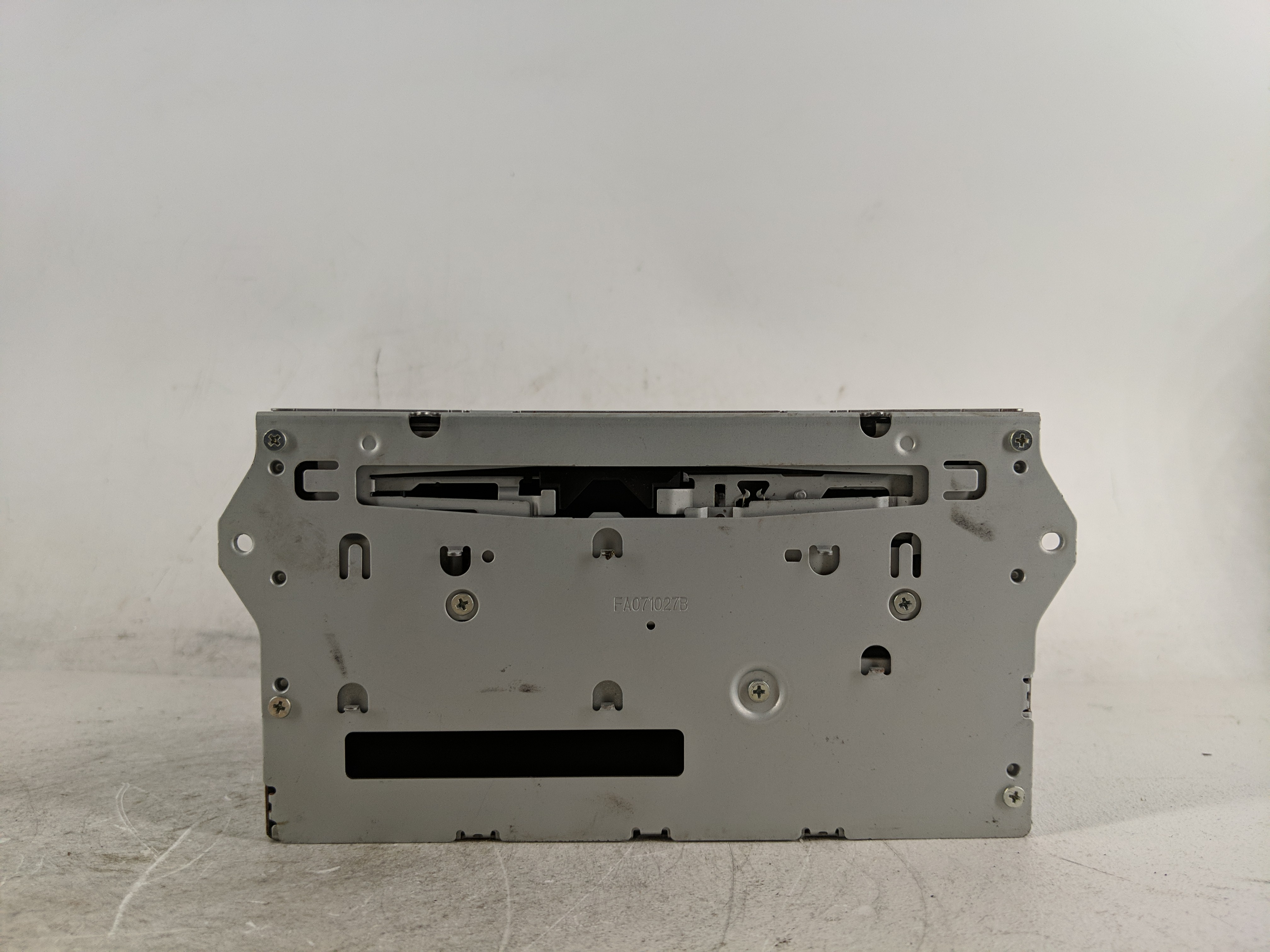 2008-2012 Nissan Pathfinder Am Fm Cd Player Radio Receiver 1207513 - Oemusedautoparts1.com