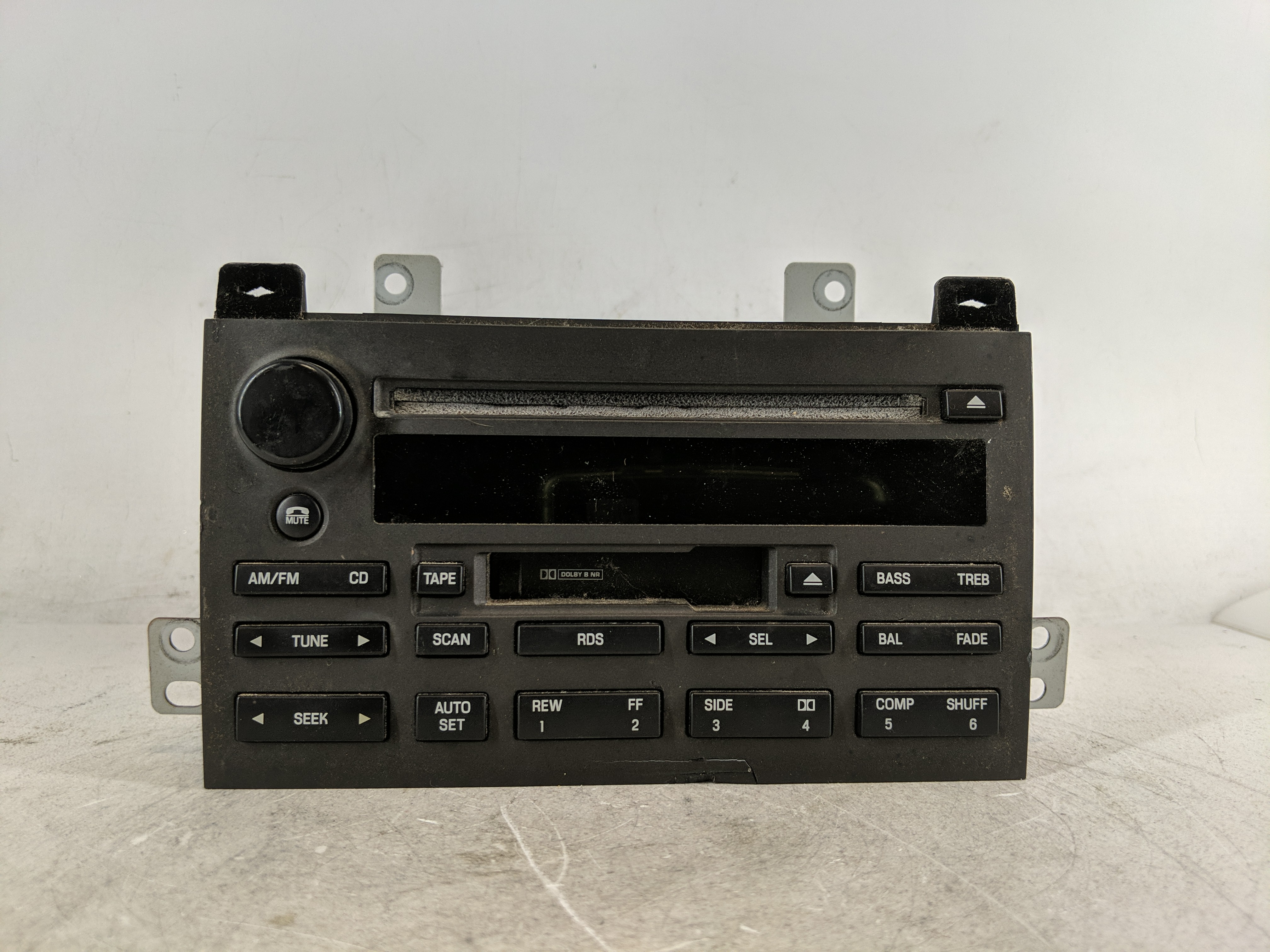 2005-2005 Lincoln Town Car Am Fm Cd Player Radio Receiver 1207531 - Oemusedautoparts1.com