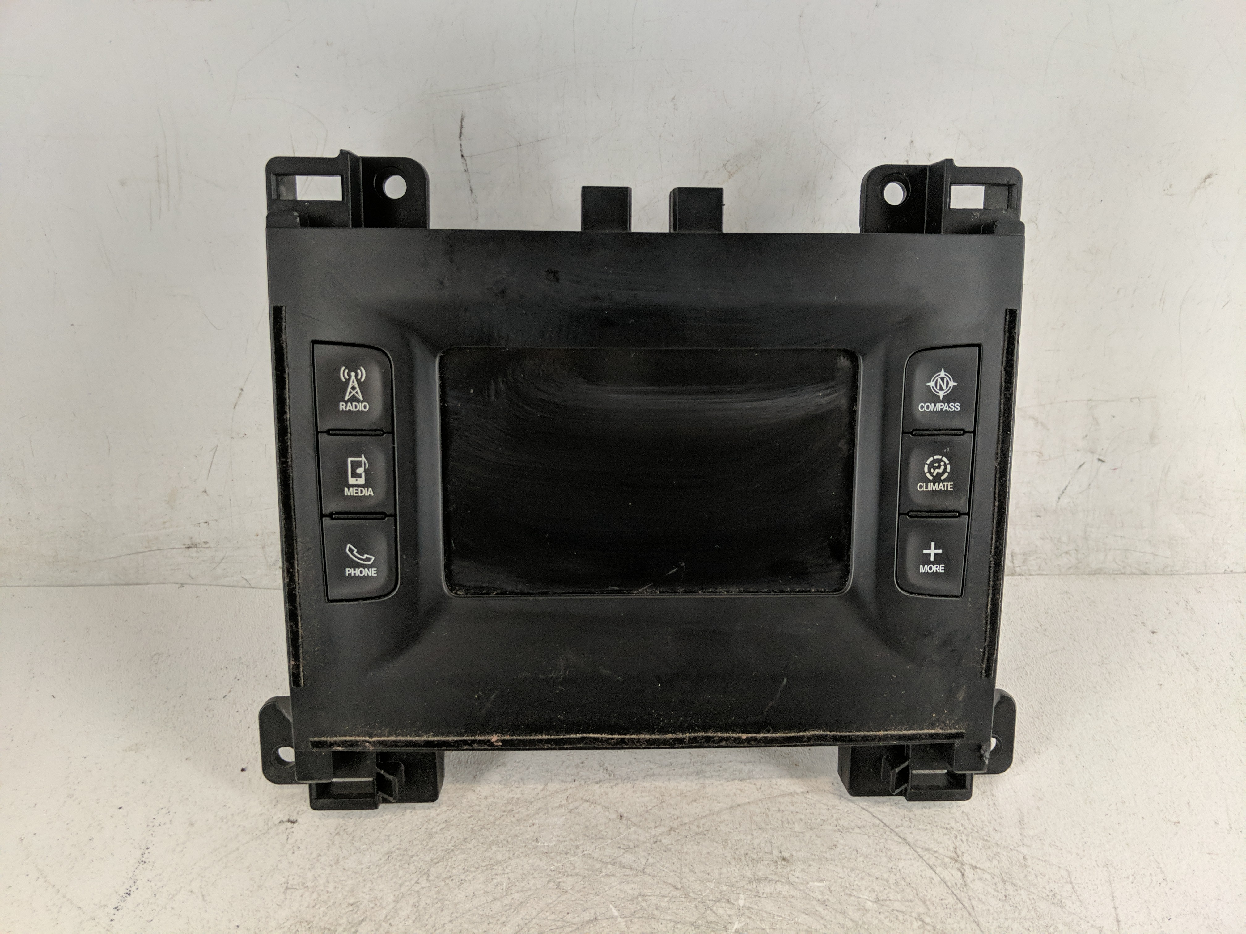 2016-2016 Dodge Charger Am Fm Cd Player Radio Receiver 1207542 - Oemusedautoparts1.com