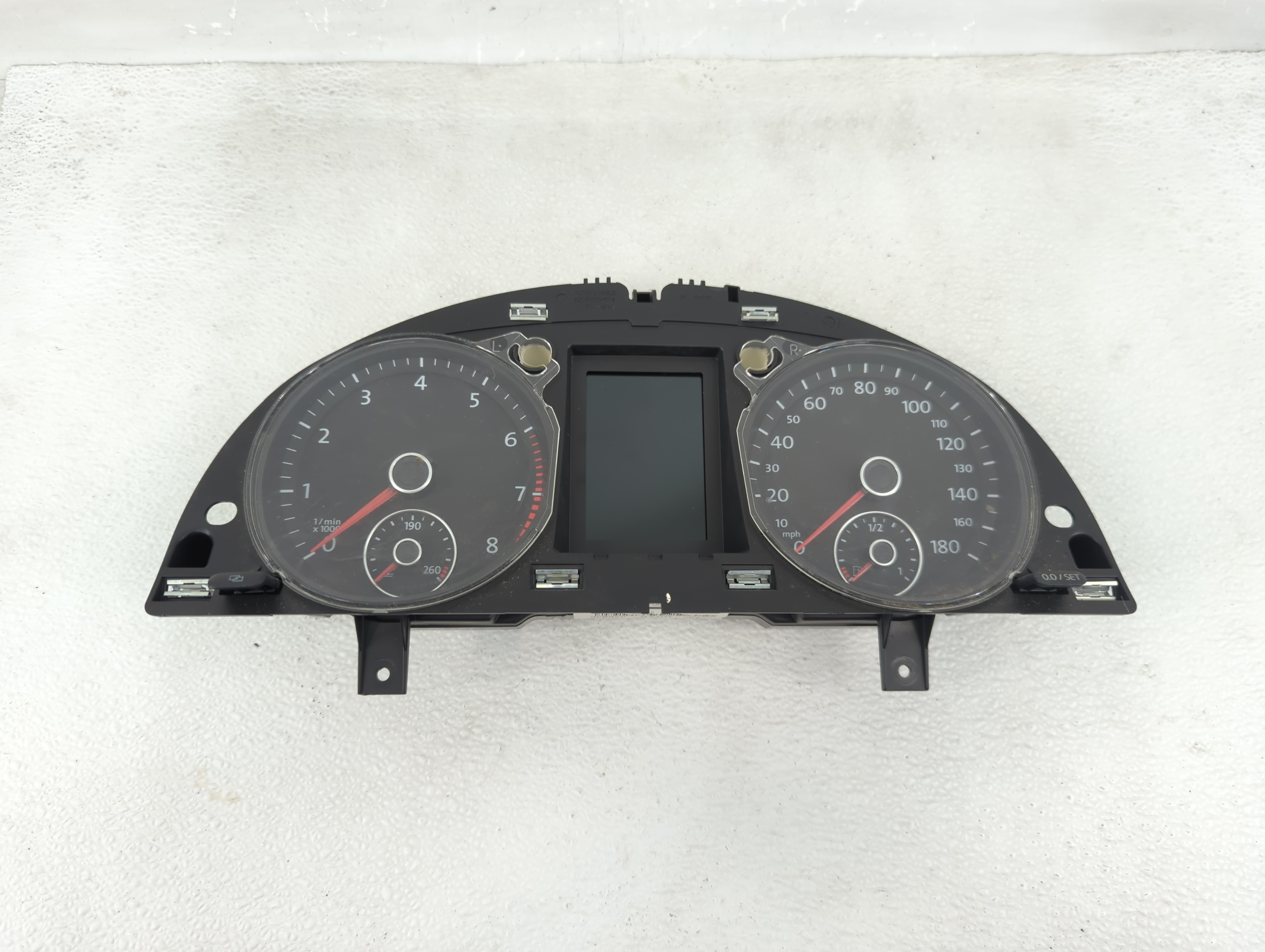 2012-2012 Volkswagen Cc Speedometer Instrument Cluster Gauges 1207584 - Oemusedautoparts1.com