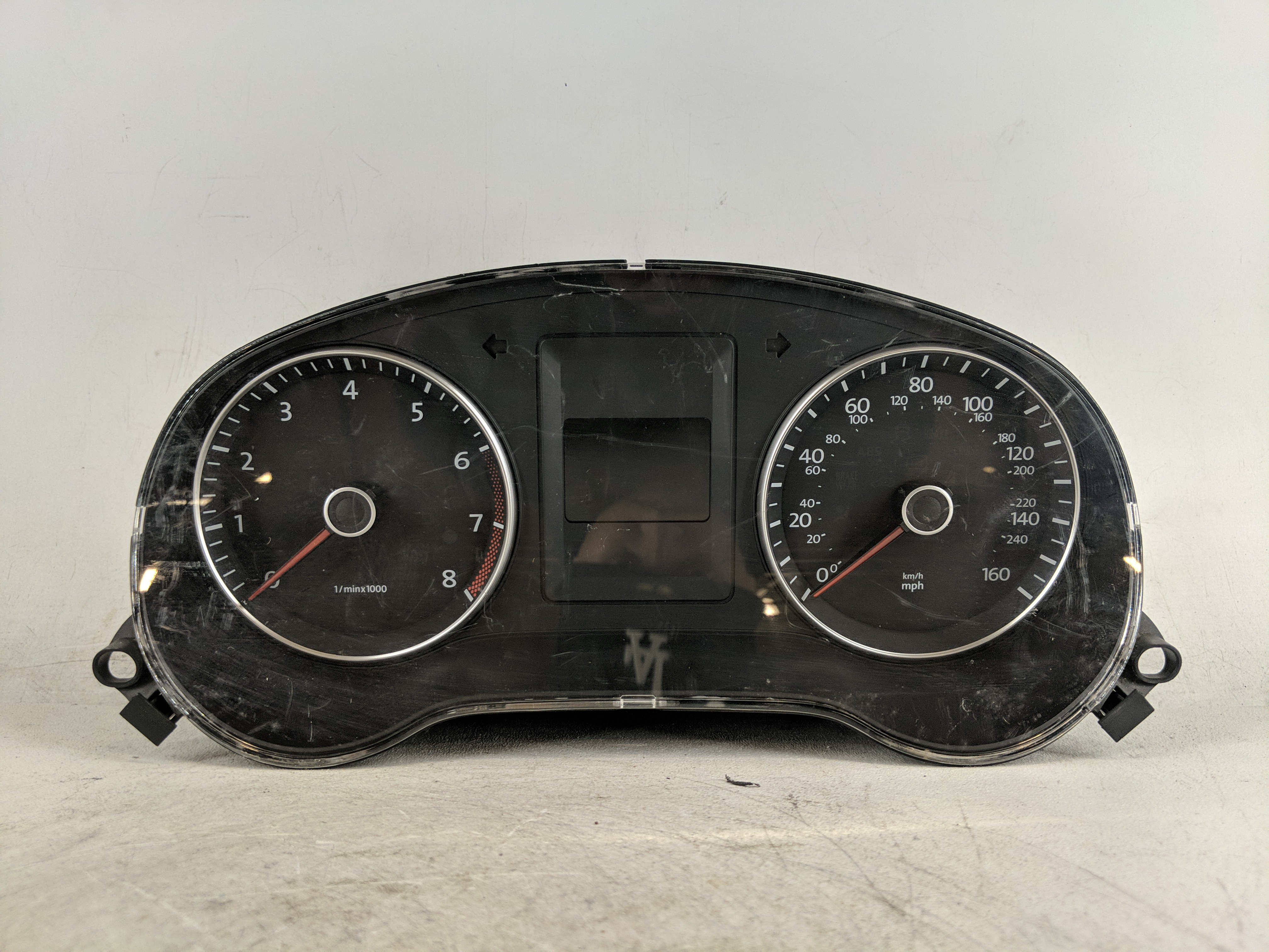 2014-2014 Volkswagen Jetta Speedometer Instrument Cluster Gauges 1207653 - Oemusedautoparts1.com