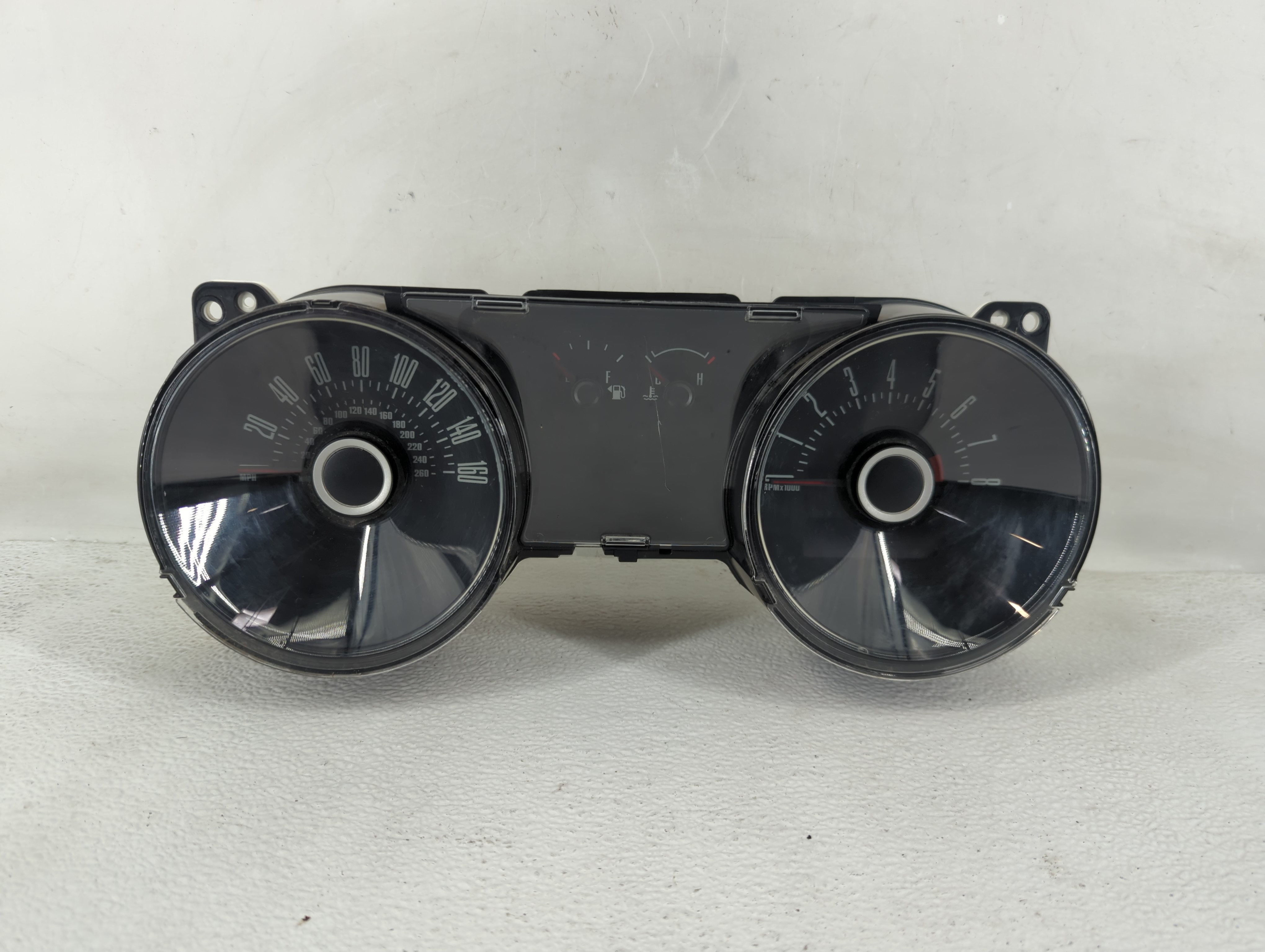 2013-2014 Ford Mustang Speedometer Instrument Cluster Gauges 1207689 - Oemusedautoparts1.com