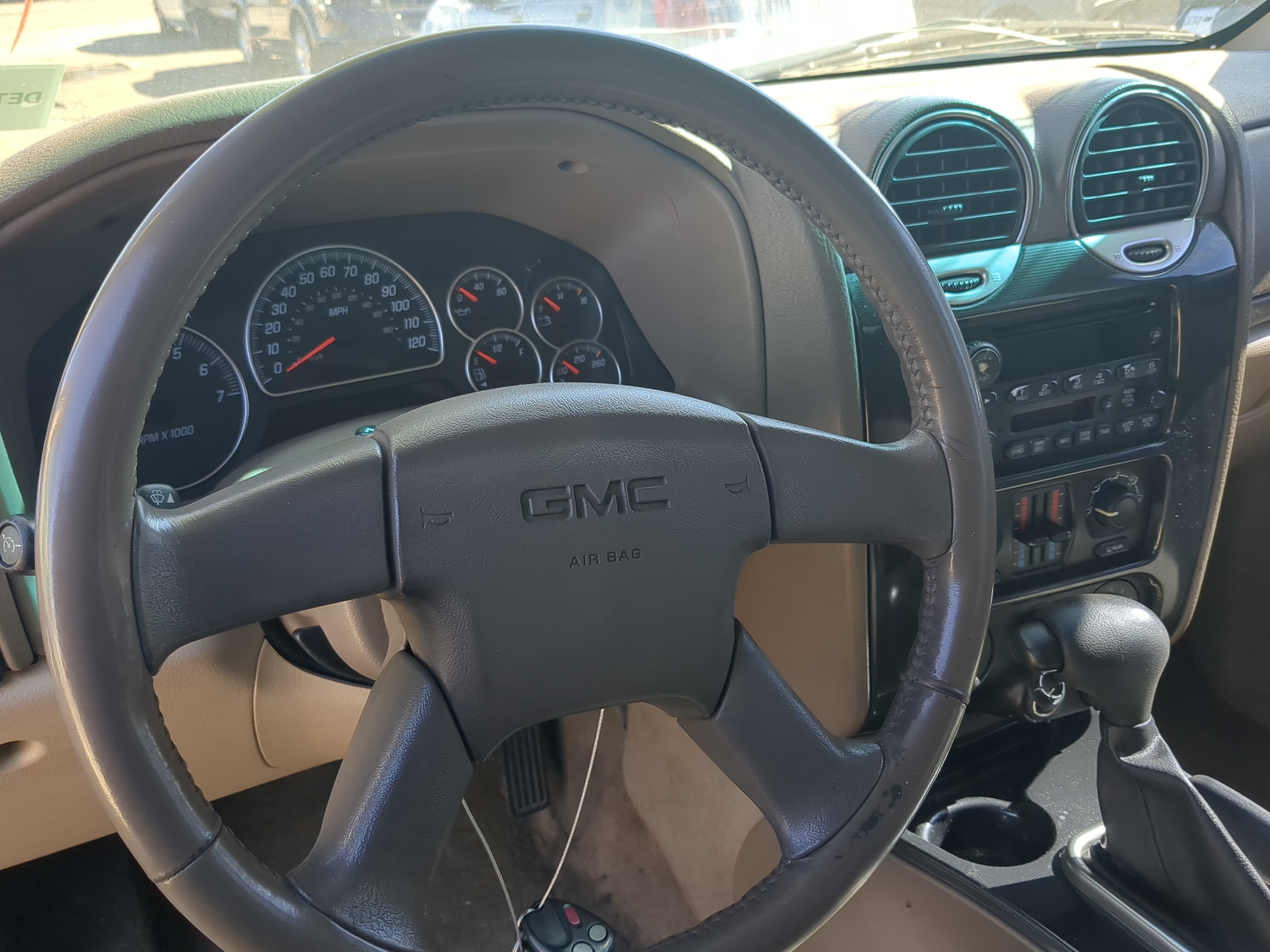 2004-2004 Gmc Envoy Air Bag Driver Left Steering Wheel Mounted 1207774 - Oemusedautoparts1.com