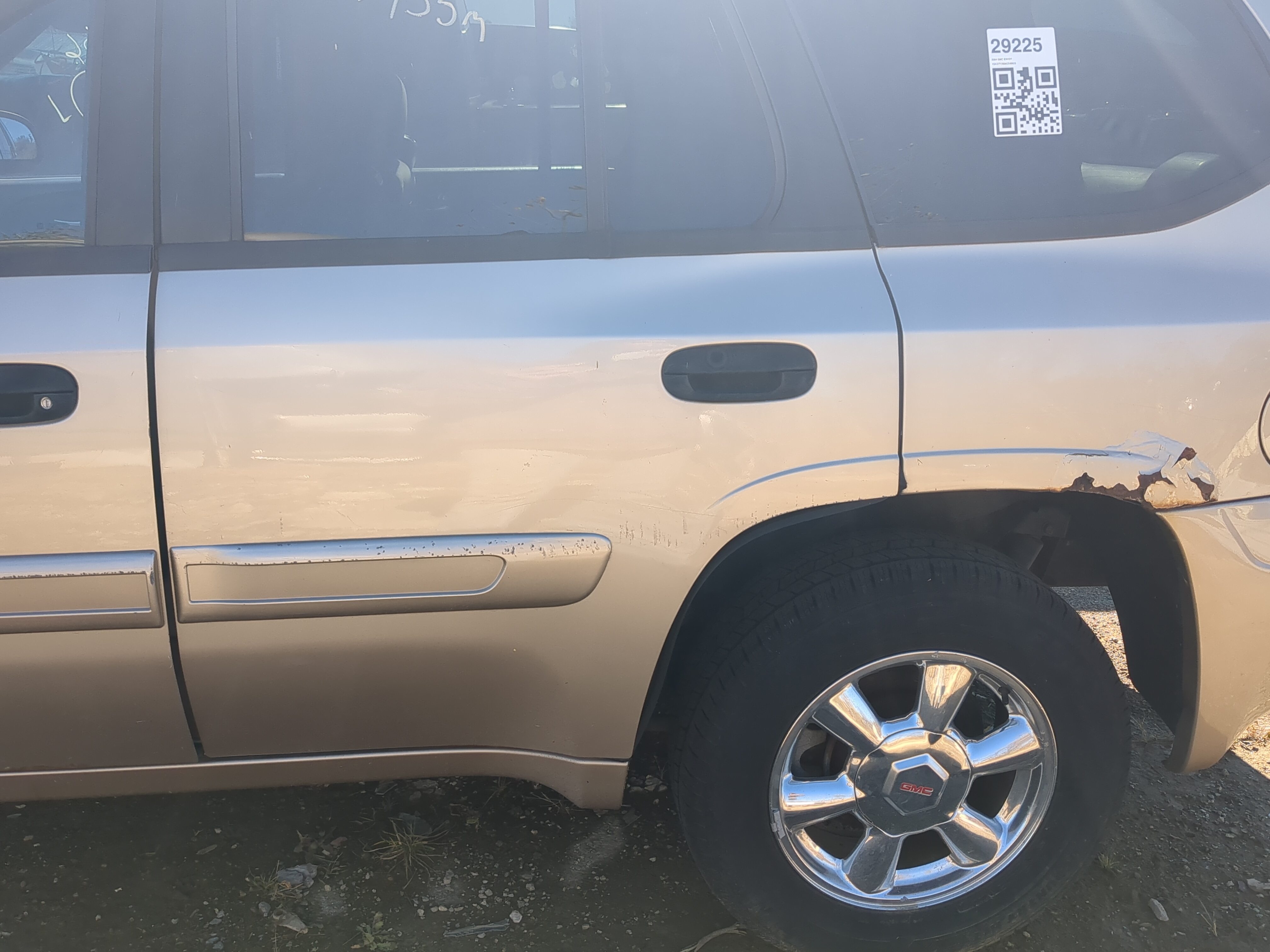 2002-2004 Gmc Envoy Driver Rear Door Oem 1207793 - Oemusedautoparts1.com