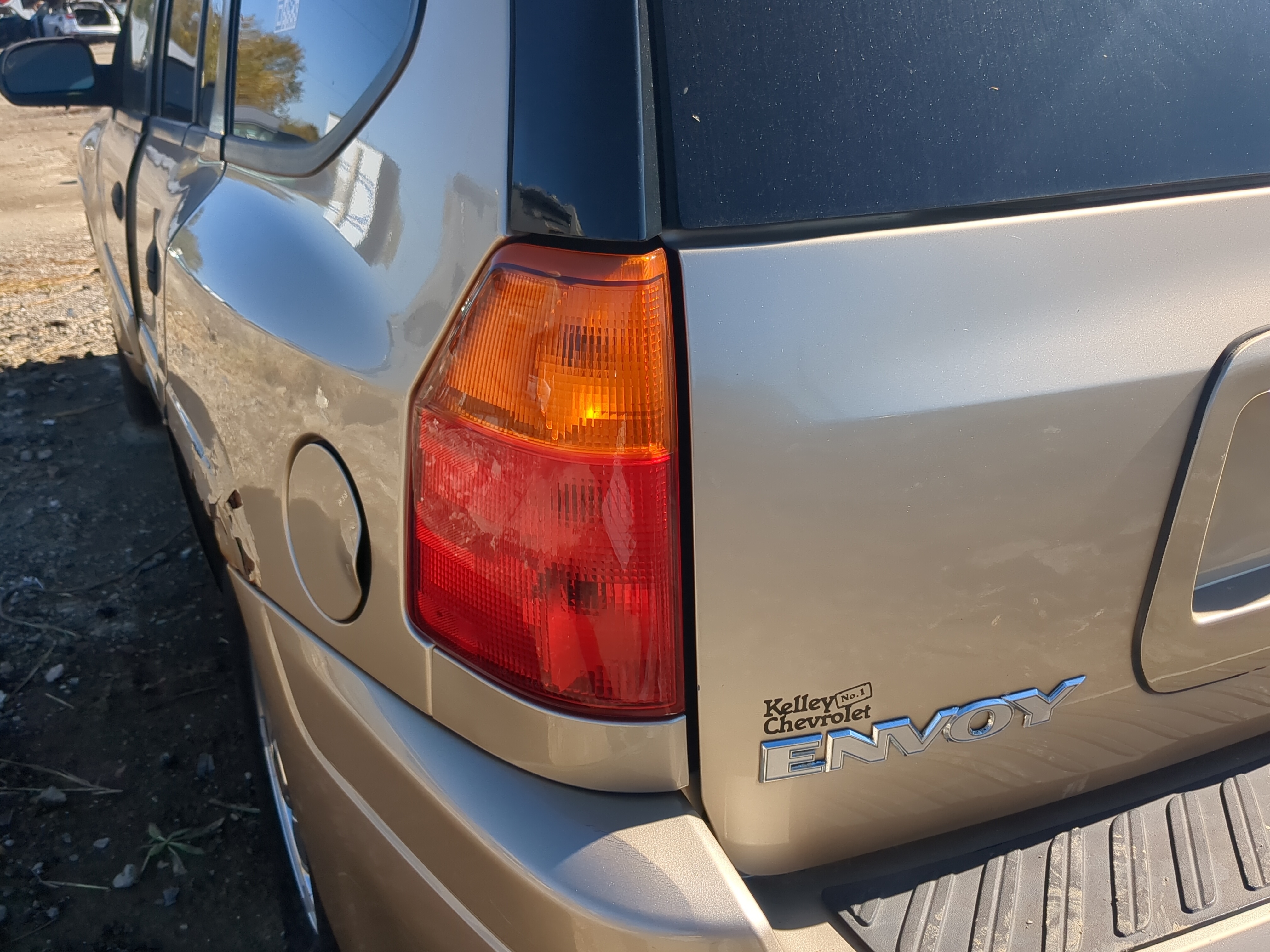 2002-2009 Gmc Envoy Driver Left Side Tail Light Taillight Oem 1207843 - Oemusedautoparts1.com