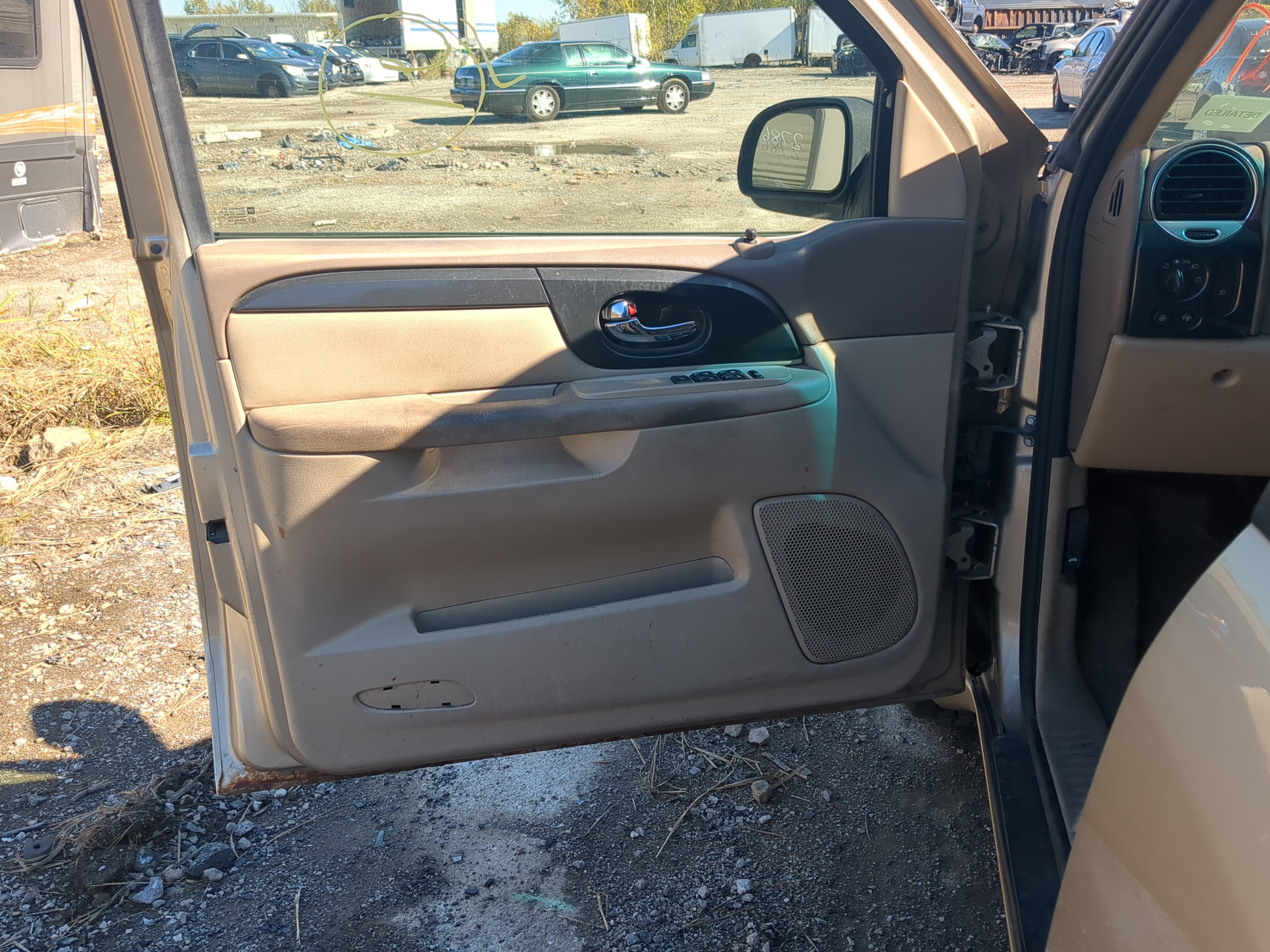 Picture of 2004 Gmc Envoy Front Left Driver Interior Door Panel Trim 1207865