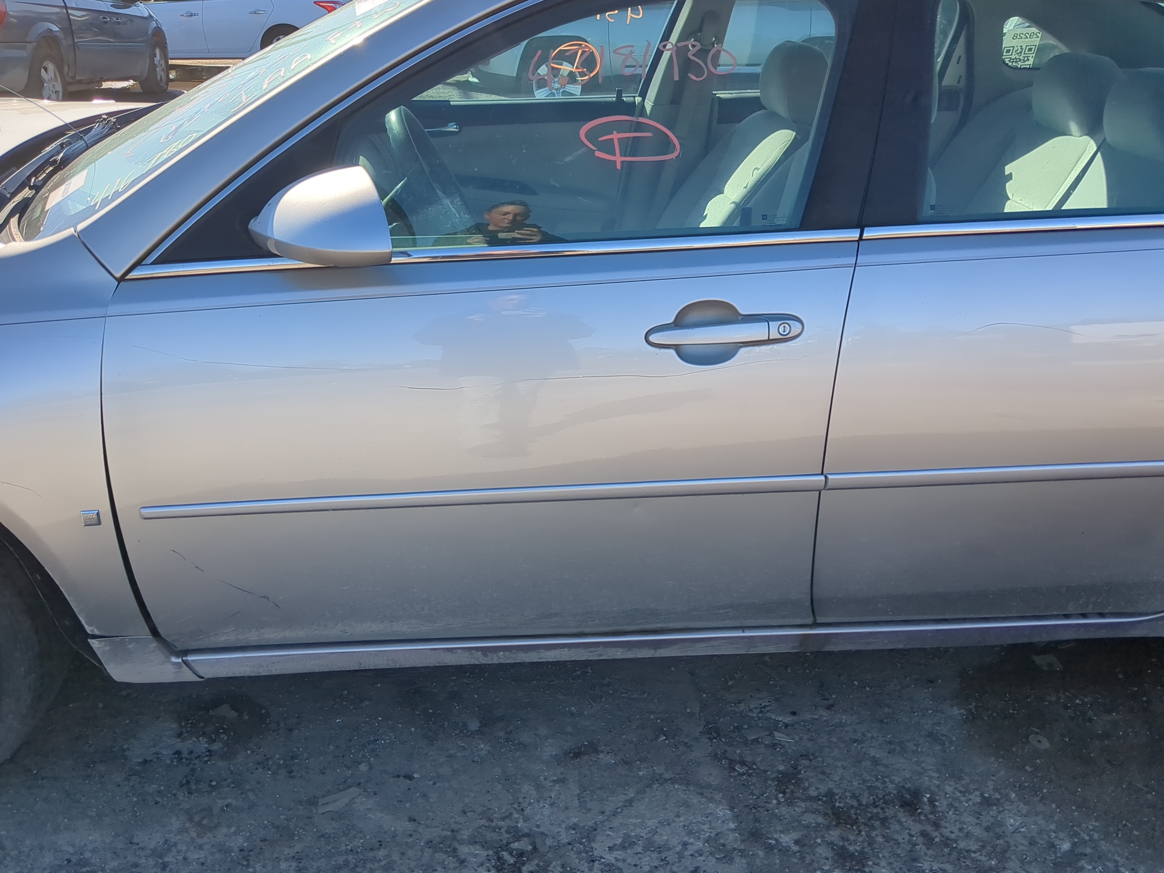 2006-2016 Chevrolet Impala Driver Front Door Oem 1207893 - Oemusedautoparts1.com