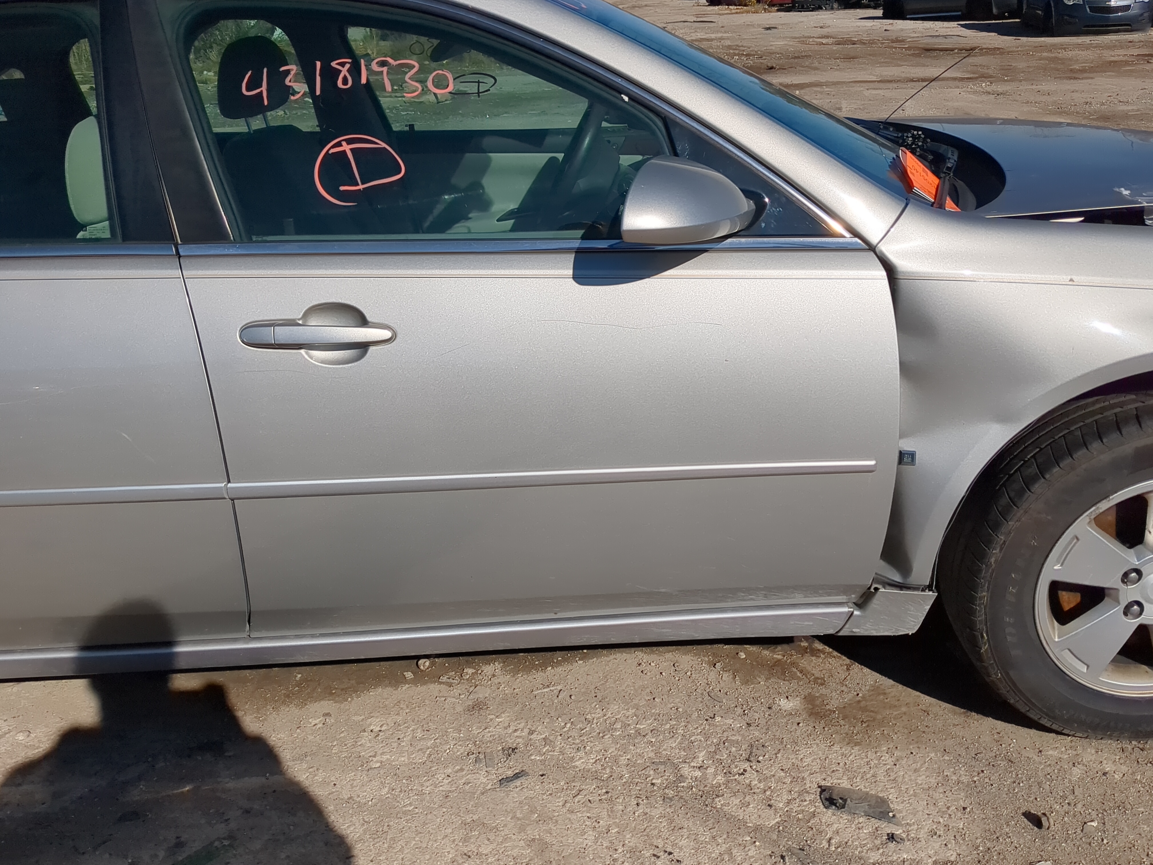 2006-2016 Chevrolet Impala Passenger Front Door Oem 1207963 - Oemusedautoparts1.com