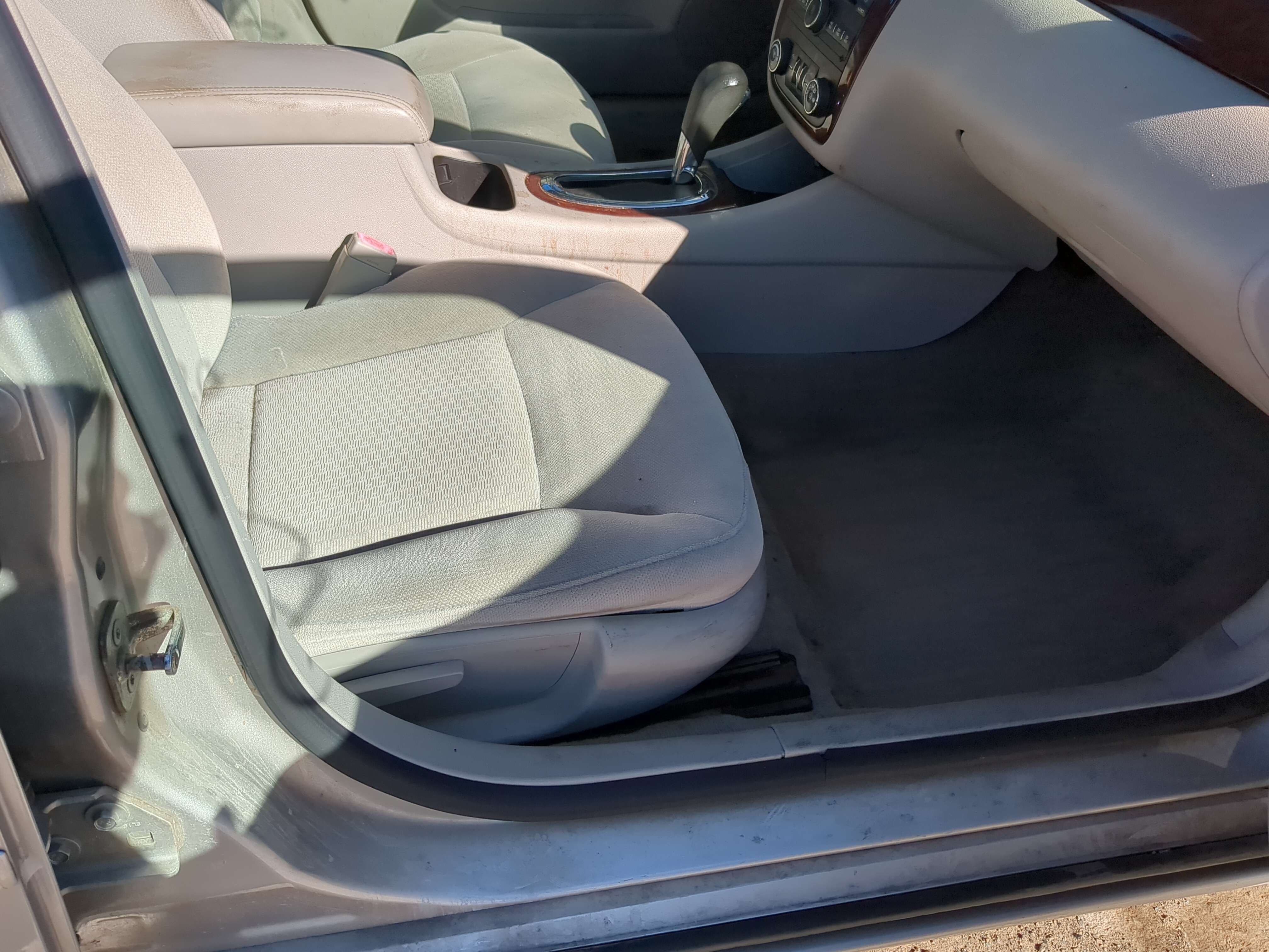2006-2008 Chevrolet Impala Passenger Front Seat Oem 1208006 - Oemusedautoparts1.com