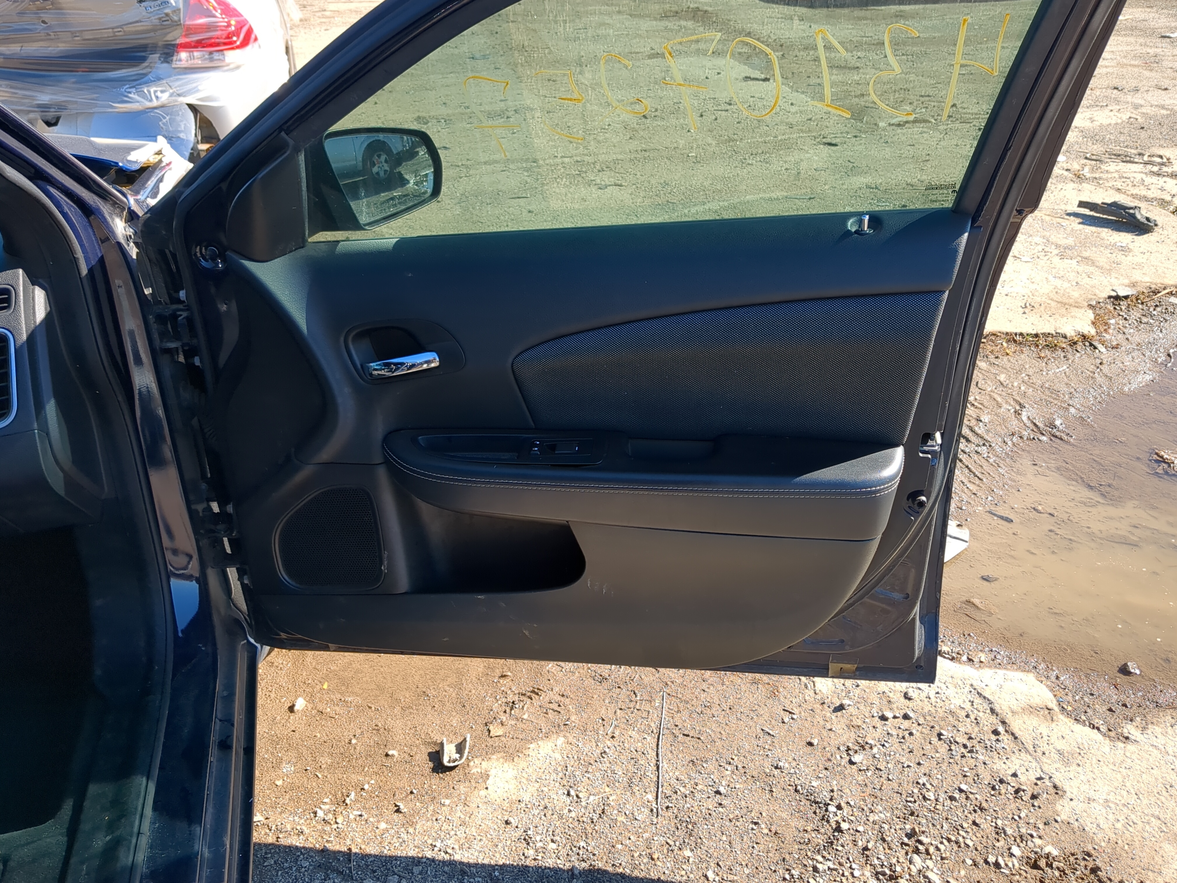 Picture of 2014 Dodge Avenger Front Right Passenger Interior Door Panel Trim 1208189