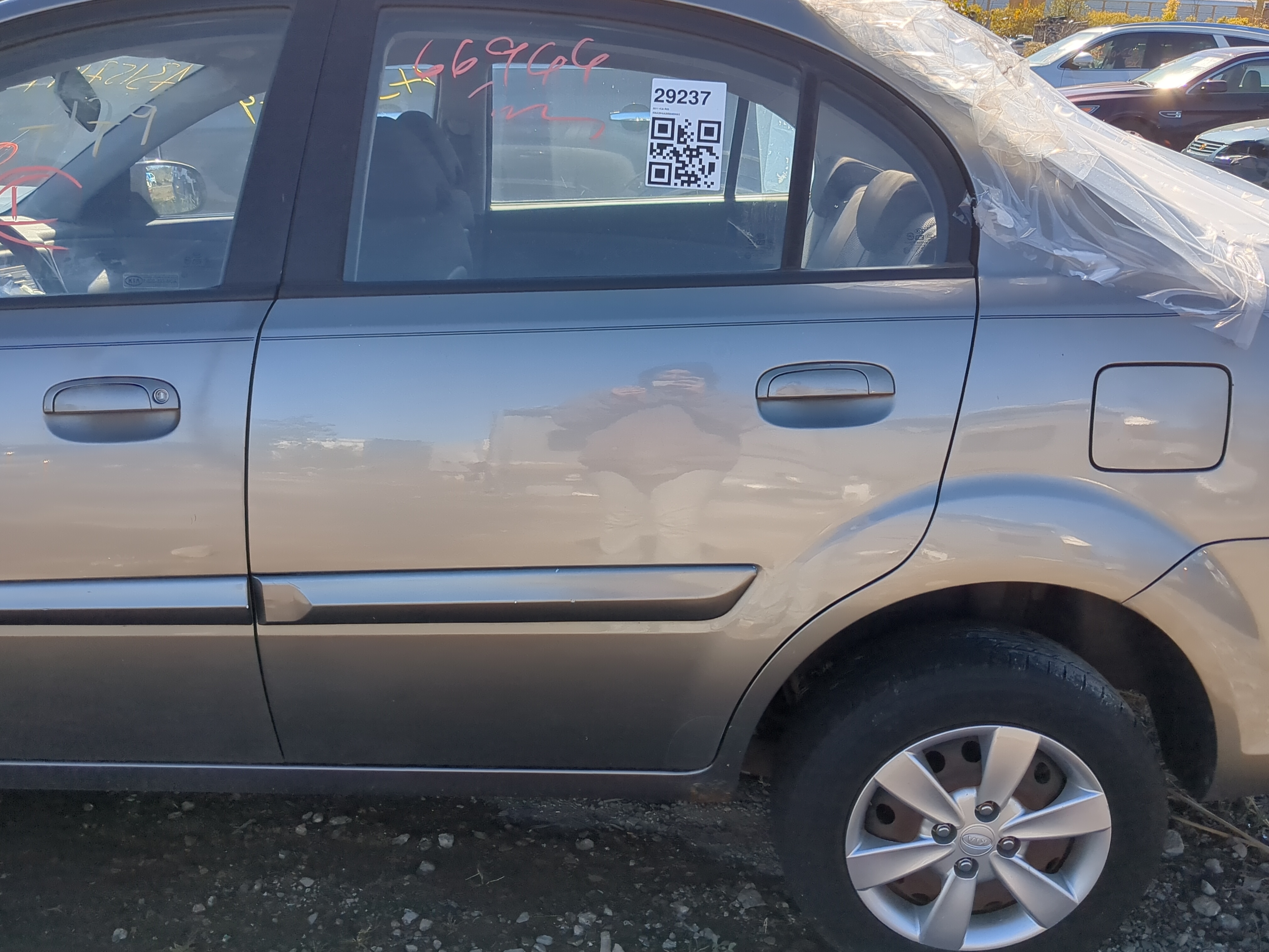 2006-2011 Kia Rio Driver Rear Door Oem 1208263 - Oemusedautoparts1.com