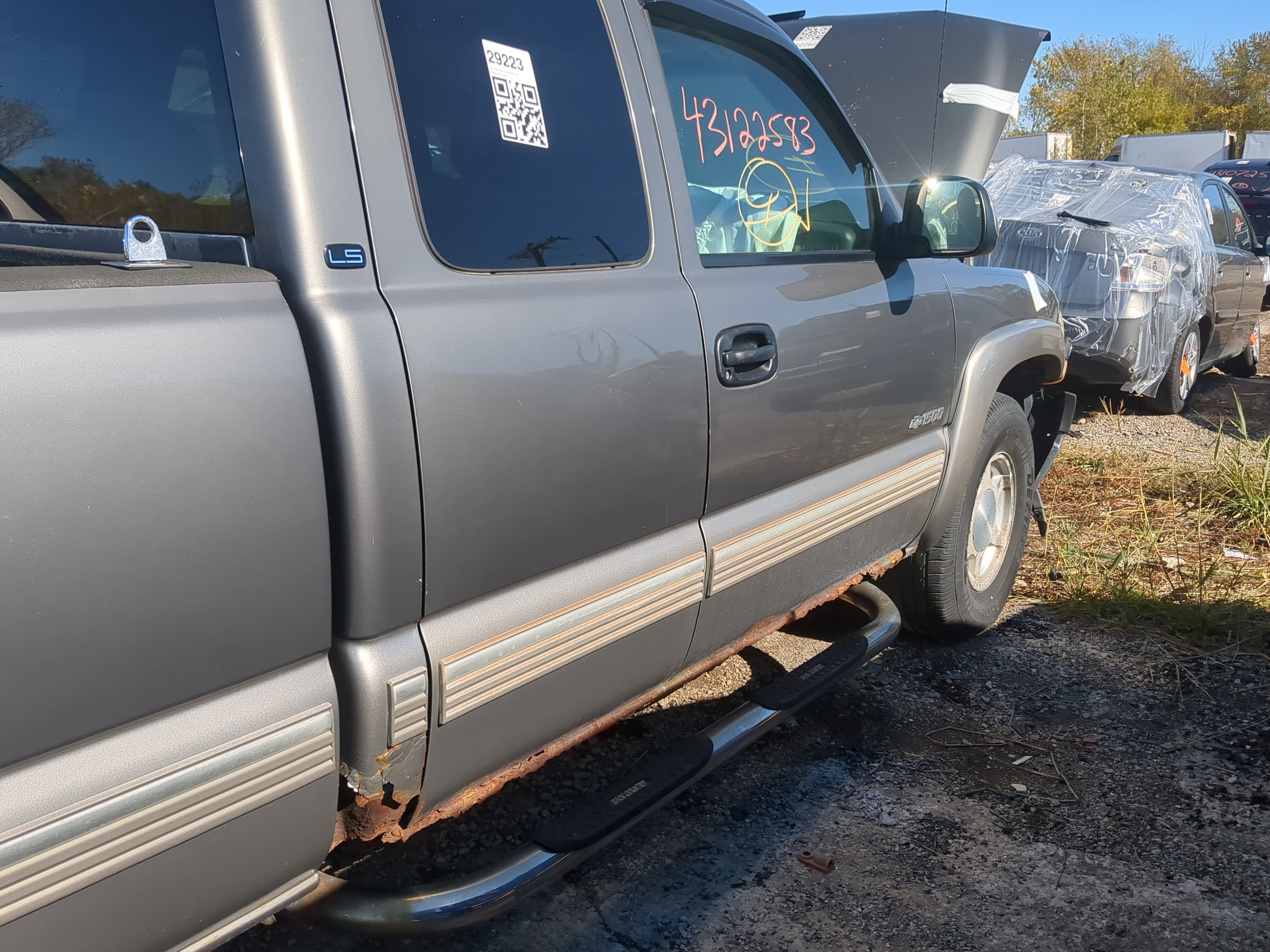 1999-2007 Chevrolet Silverado 1500 Passenger Rear Door Oem 1208399 - Oemusedautoparts1.com