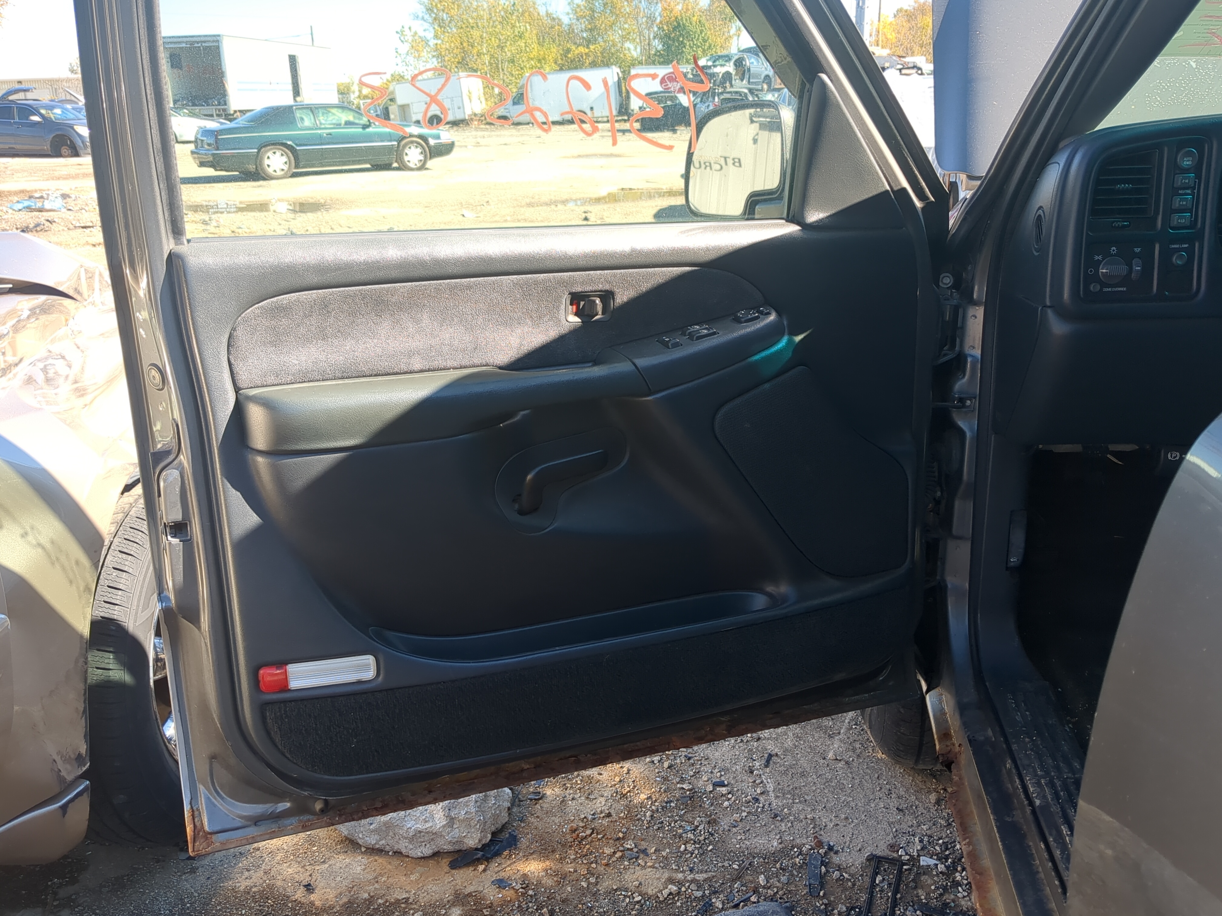 Picture of 2000 Chevrolet Silverado 1500 Front Left Driver Interior Door Panel Trim 1208429