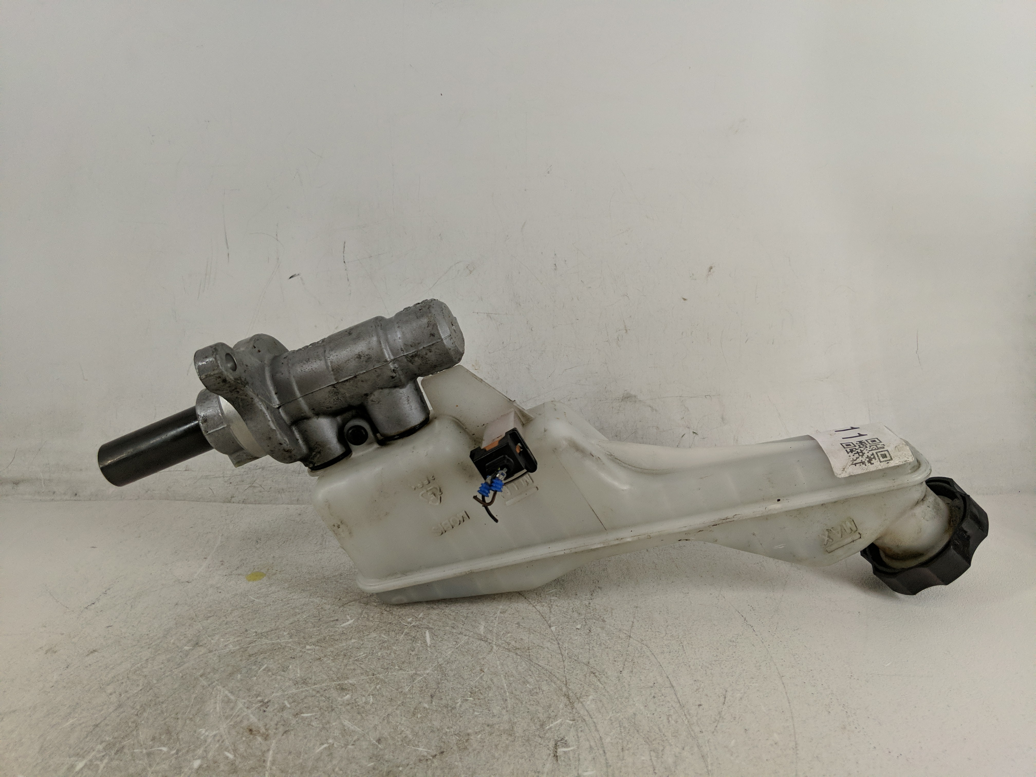 2014-2020 Nissan Rogue Brake Master Cylinder 1208511 - Oemusedautoparts1.com