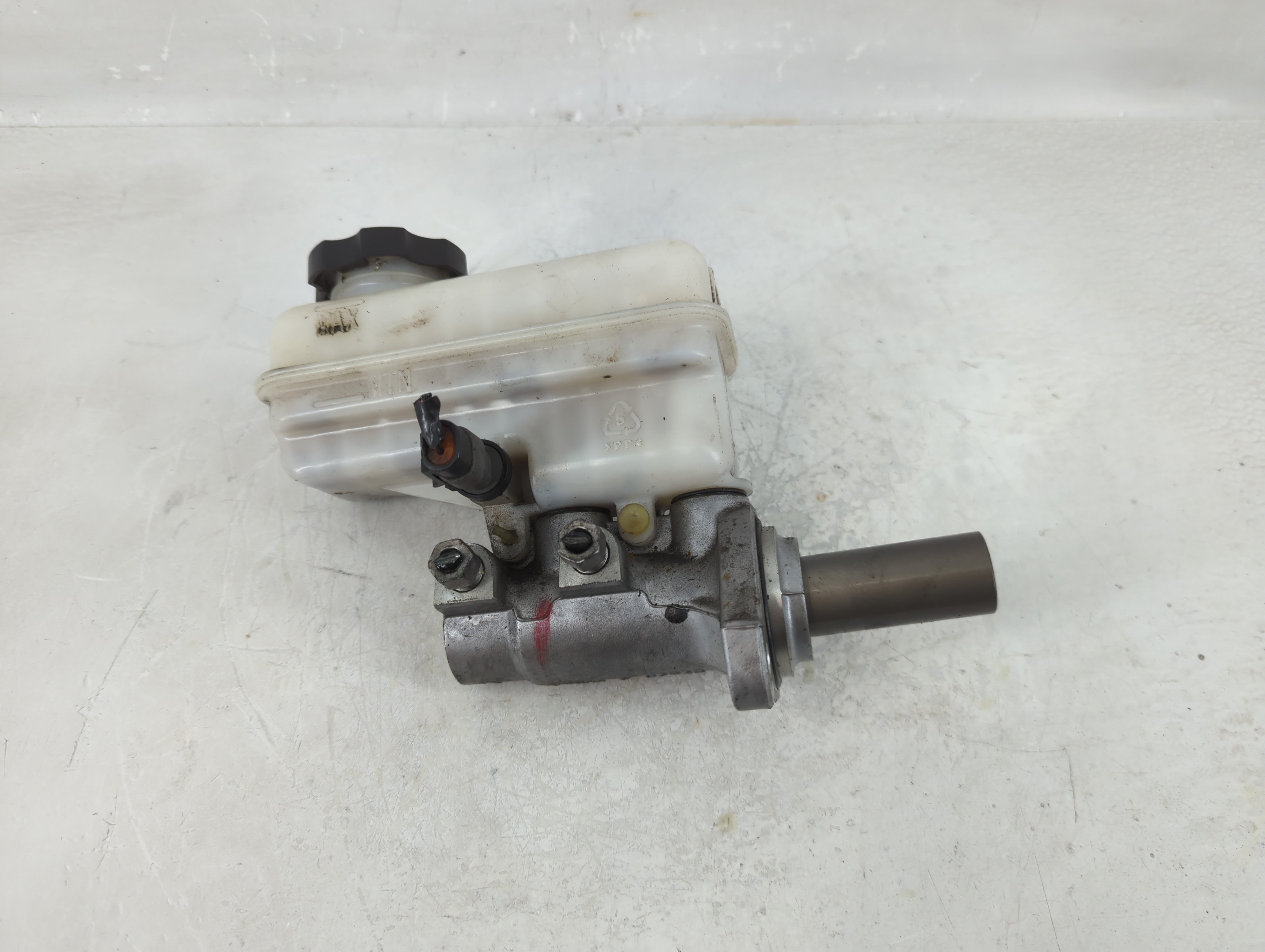 Picture of 2012 Chevrolet Equinox Brake Master Cylinder 1208516