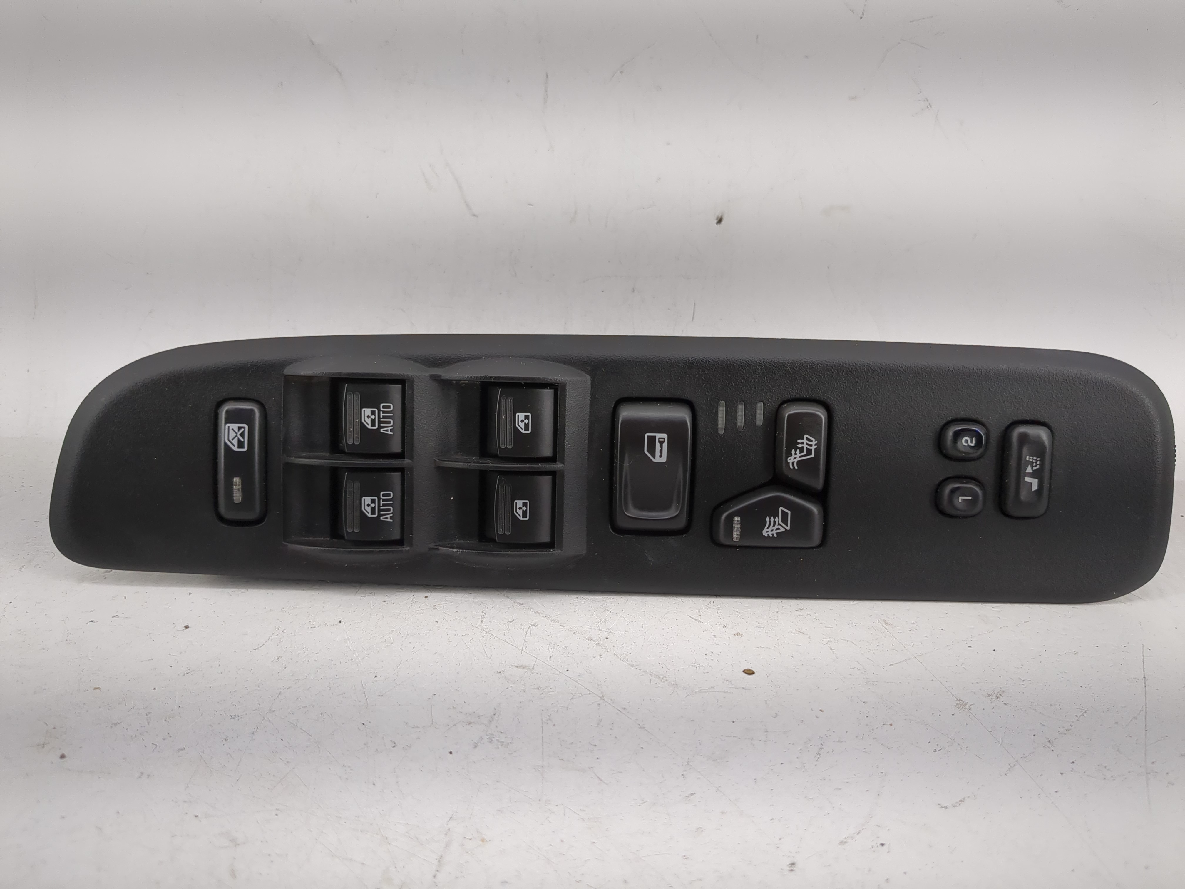 2005 Saab 9-7x Driver Left Door Master Power Window Switch 1208526 - Oemusedautoparts1.com