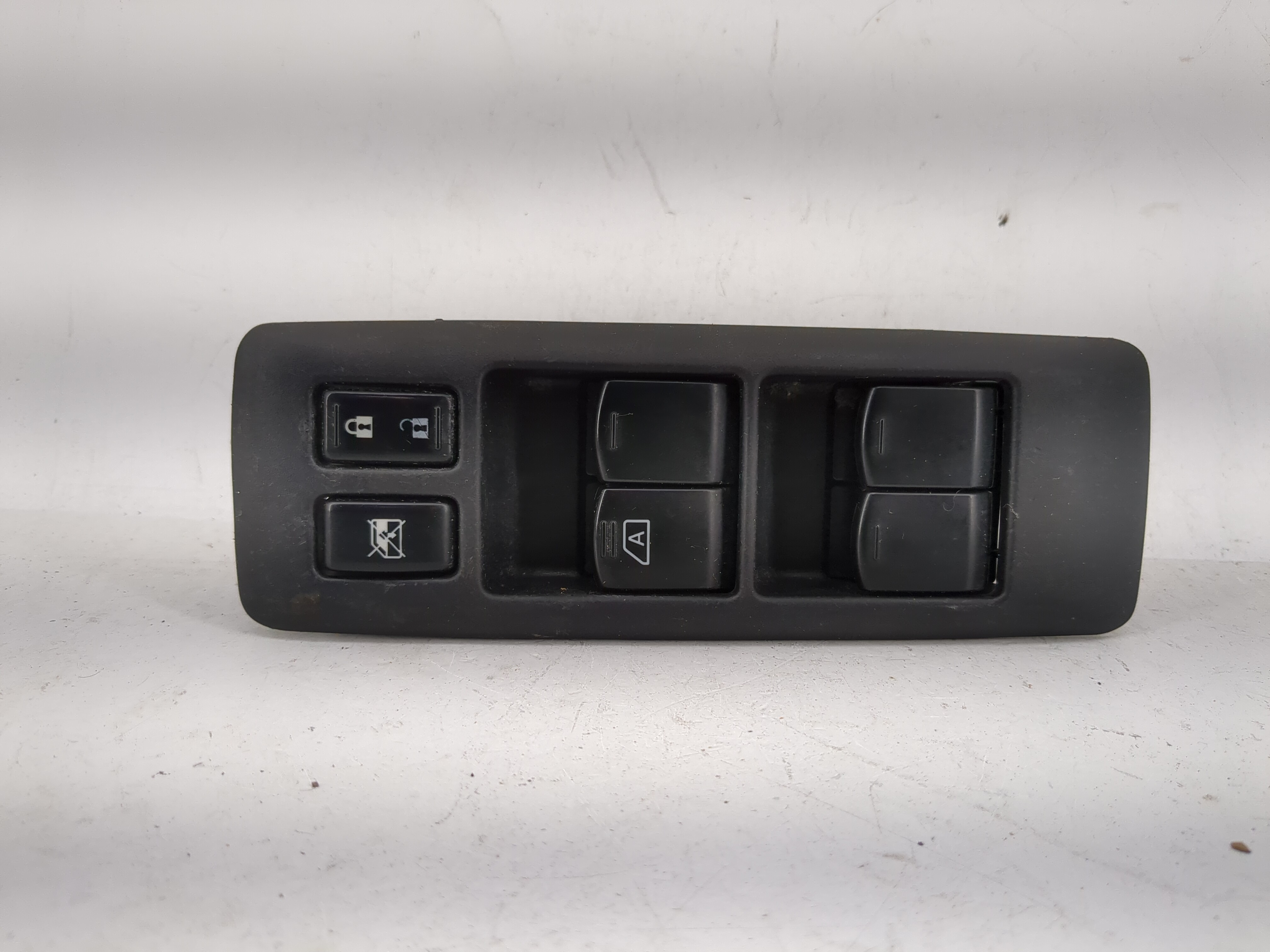 2011-2015 Nissan Rogue Driver Left Door Master Power Window Switch 1208529 - Oemusedautoparts1.com