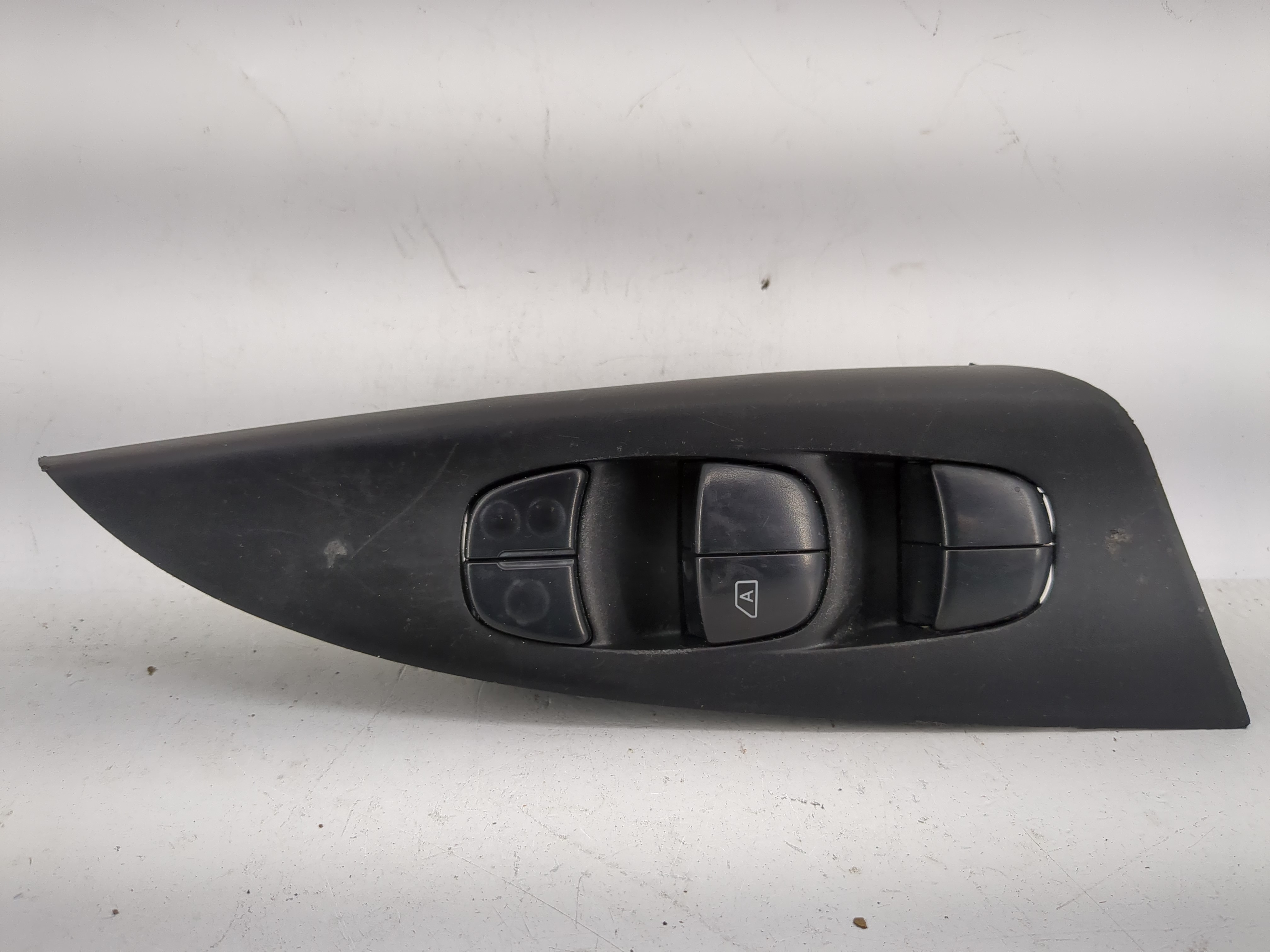 2013-2019 Nissan Sentra Driver Left Door Master Power Window Switch 1208531 - Oemusedautoparts1.com