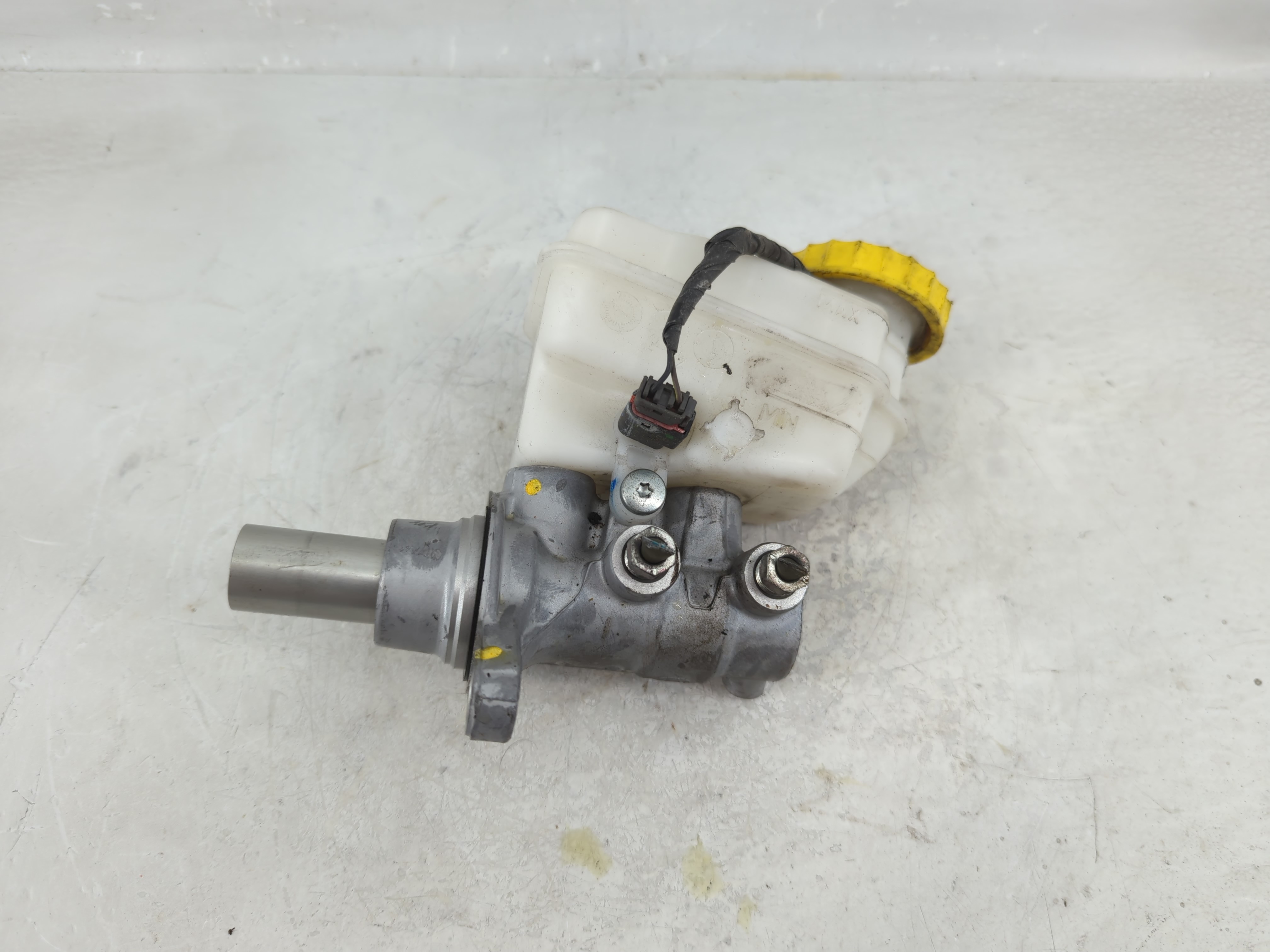 2017-2021 Subaru Impreza Brake Master Cylinder 1208545 - Oemusedautoparts1.com